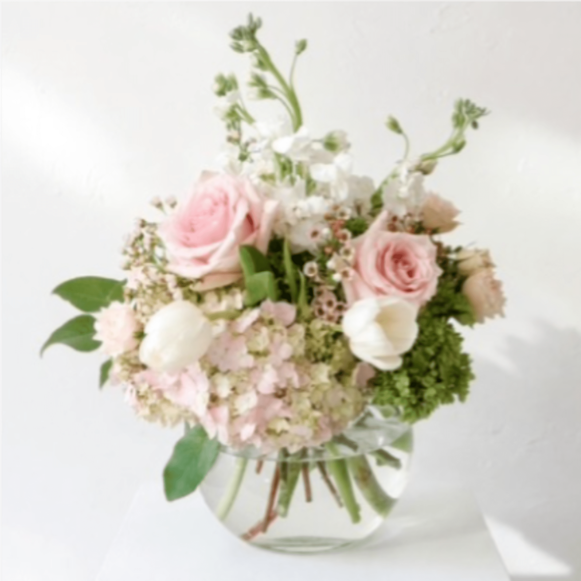 The name of this arrangement is inspired by the "bubble" shaped container