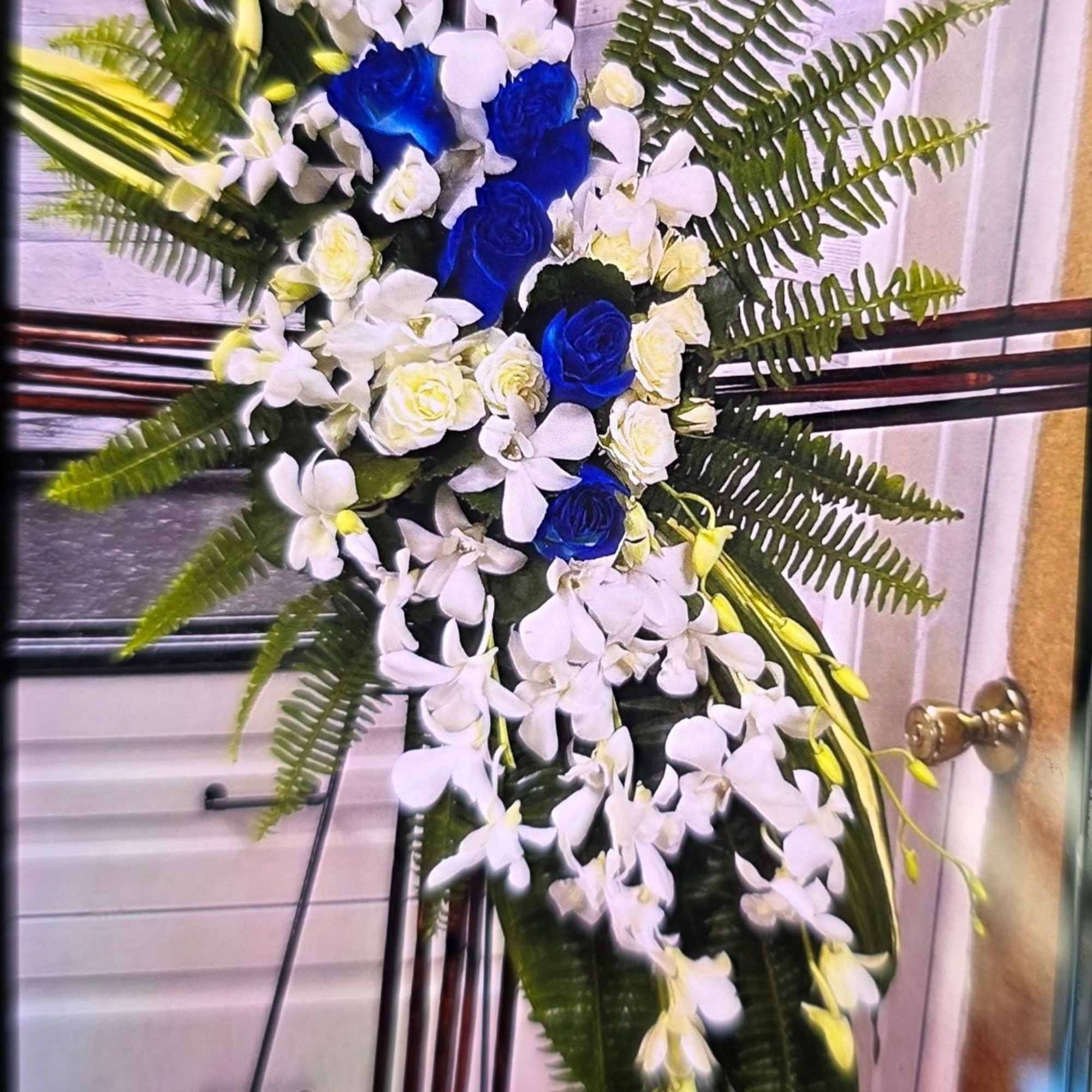 A breathtaking tribute of grace and serenity, Heaven&rsquo;s Embrace Cross is a