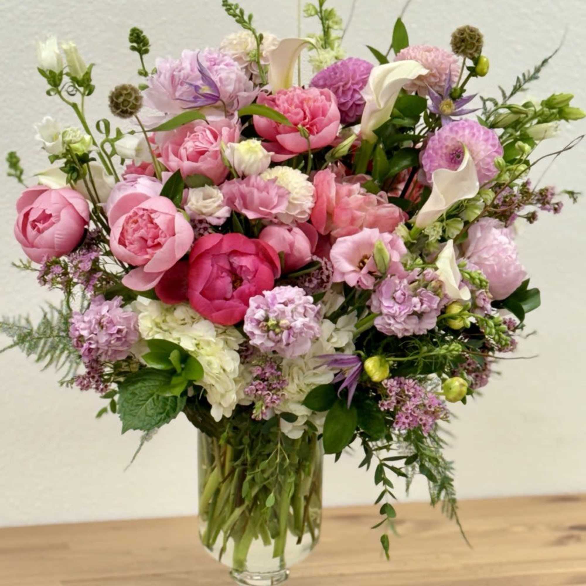 Little Peony Signature Collection &ndash; Opal Essence
Illuminate any occasion with Opal Essence