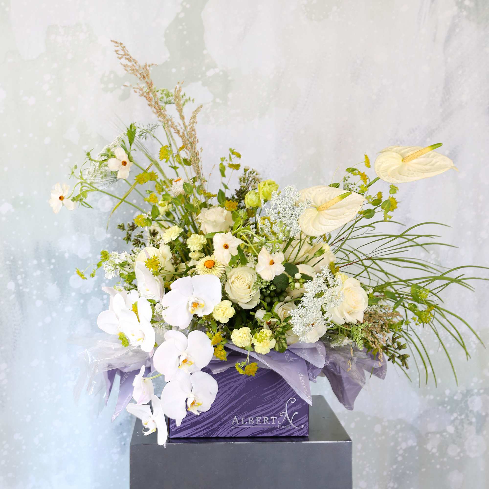 A Luxury elegant Cream Ivory yellow colorway  handtie bouquet created by, photo 3 of 4