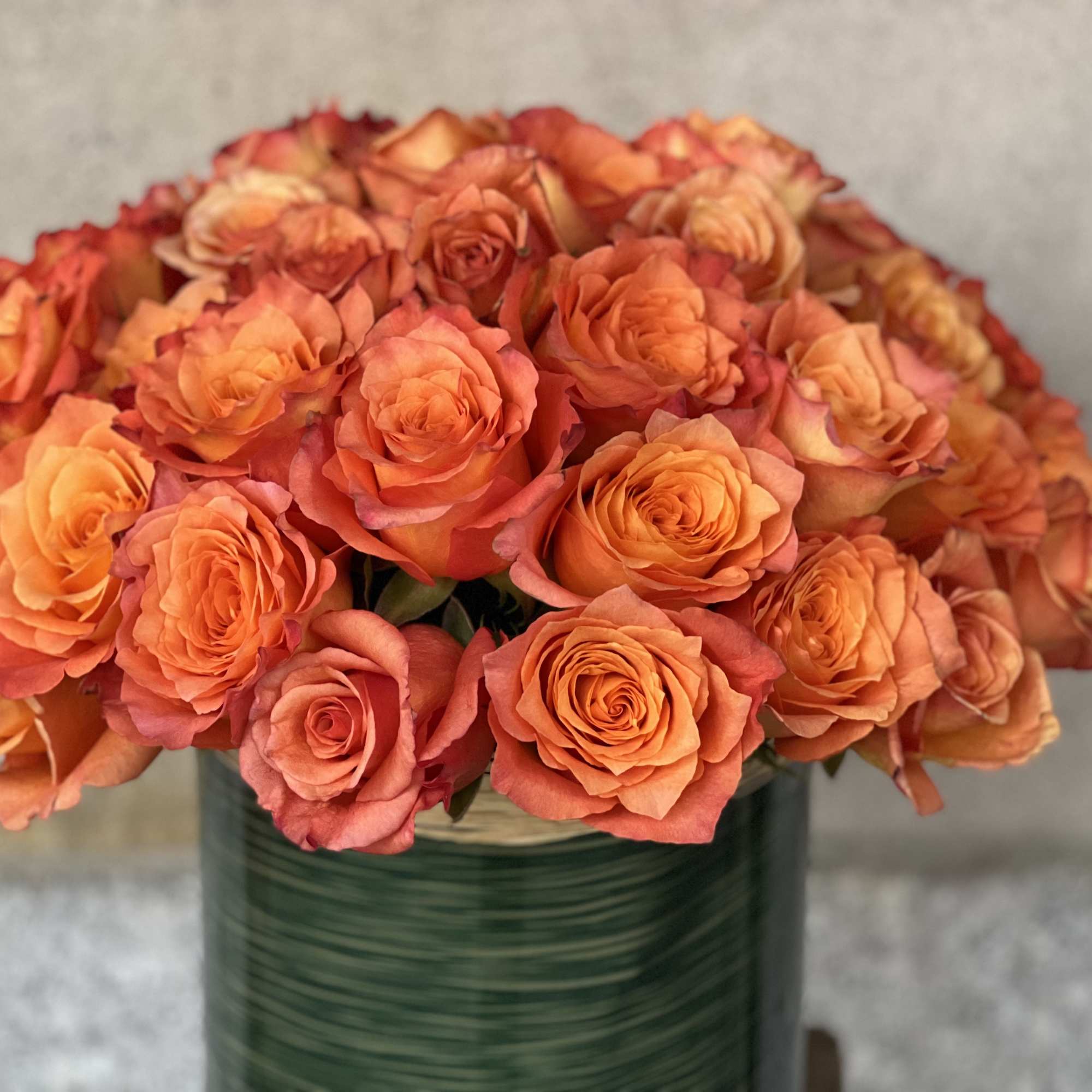 We're excited to announce that we now offer exquisite long-stemmed rose arrangements