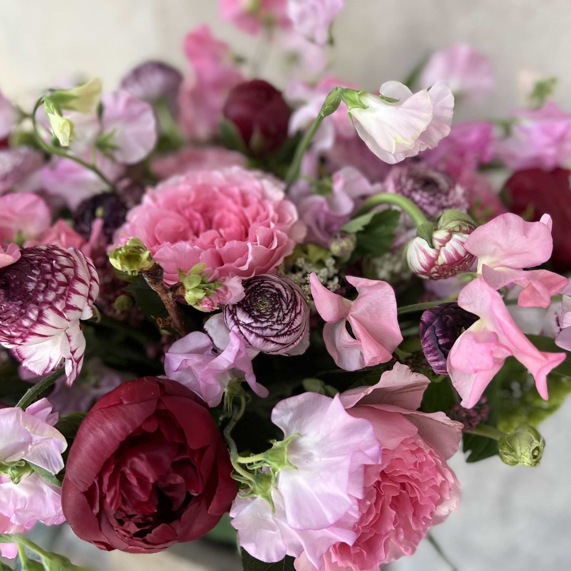 This elegant arrangement, complemented by swirling garden roses , soft and subtle, photo 7 of 11