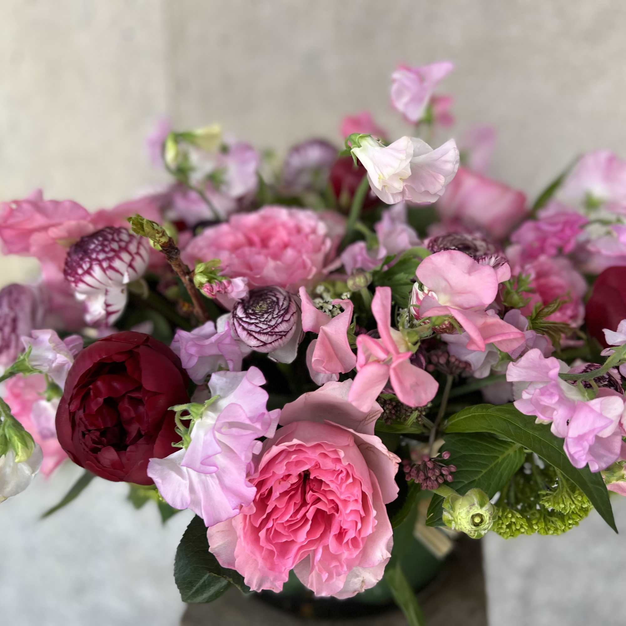 This elegant arrangement, complemented by swirling garden roses , soft and subtle, photo 9 of 11