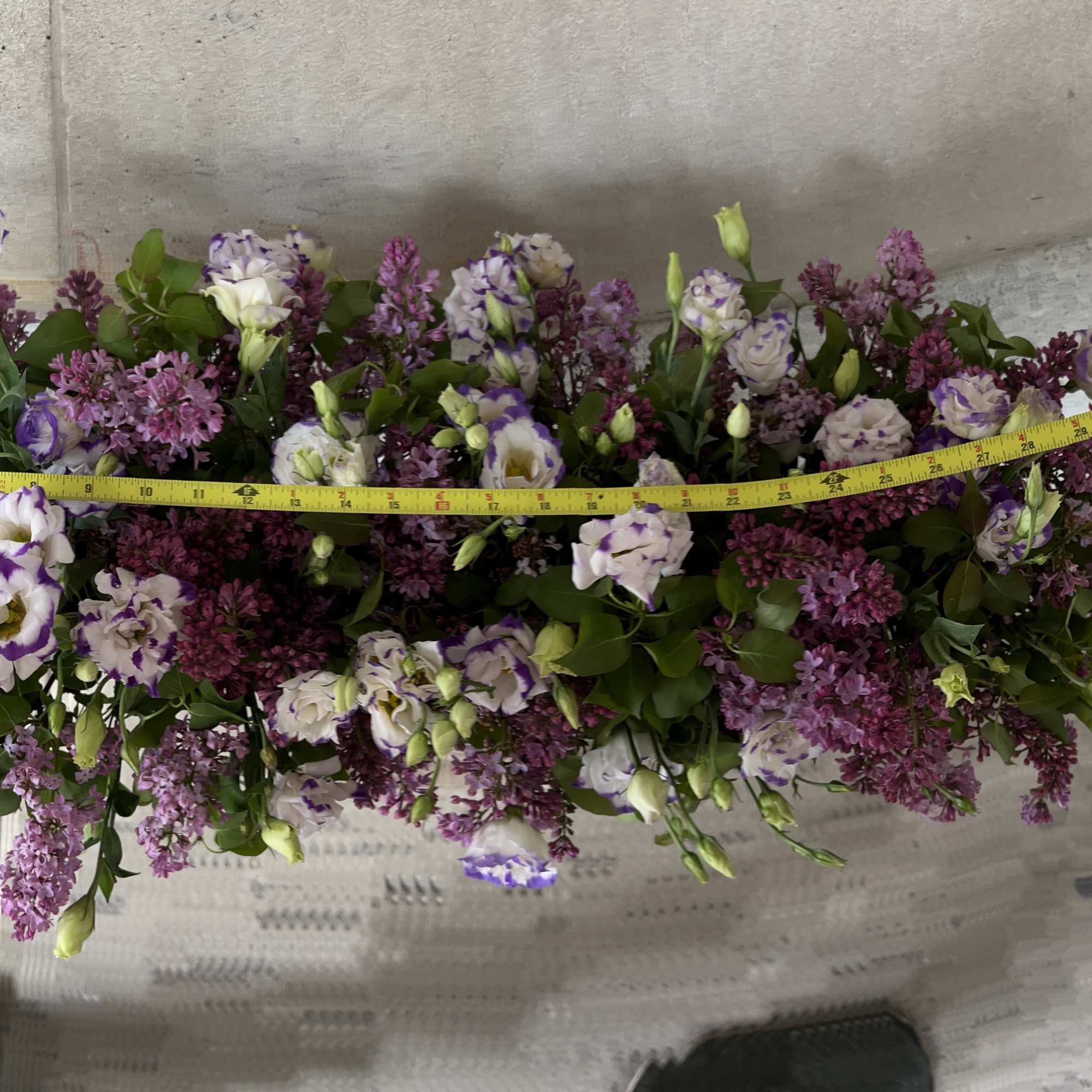 Flowers by Philip offers  the most large variety's of customs centerpieces, photo 7 of 8