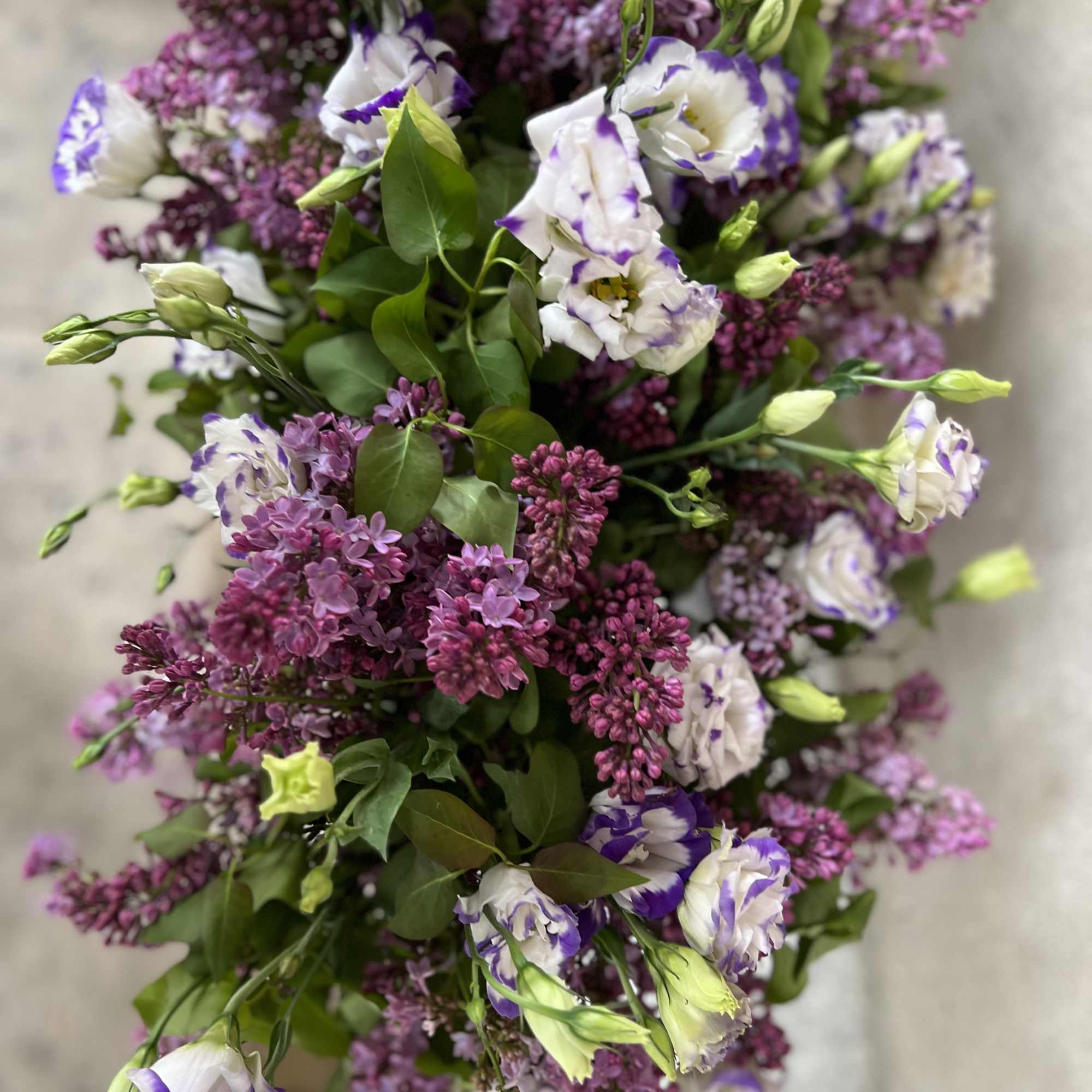 Flowers by Philip offers  the most large variety's of customs centerpieces, photo 5 of 8