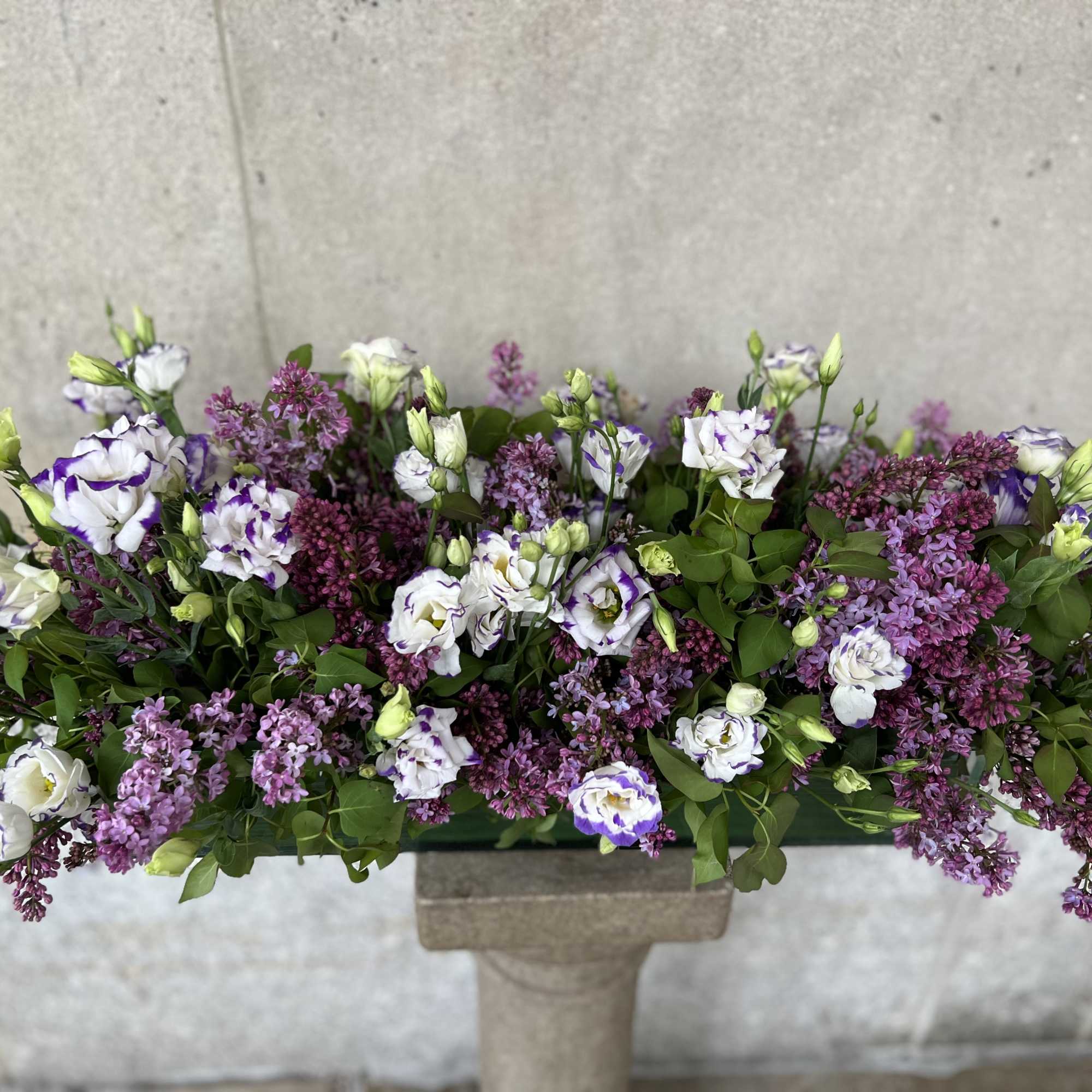 Flowers by Philip offers  the most large variety's of customs centerpieces, photo 6 of 8
