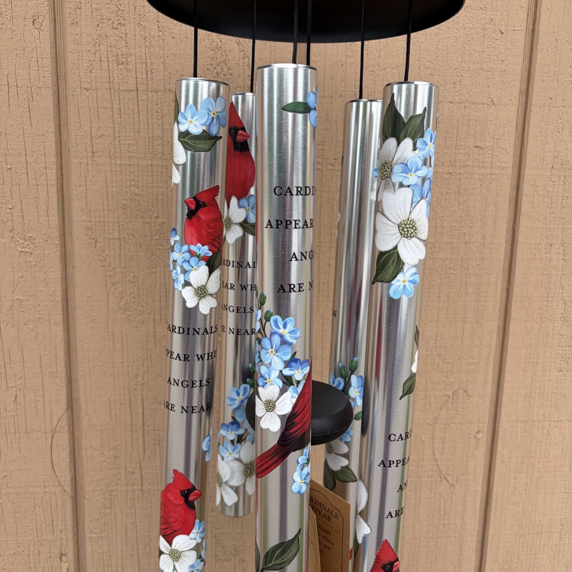 This beautiful aluminum wind chime features tubes printed with cardinals, a colorful