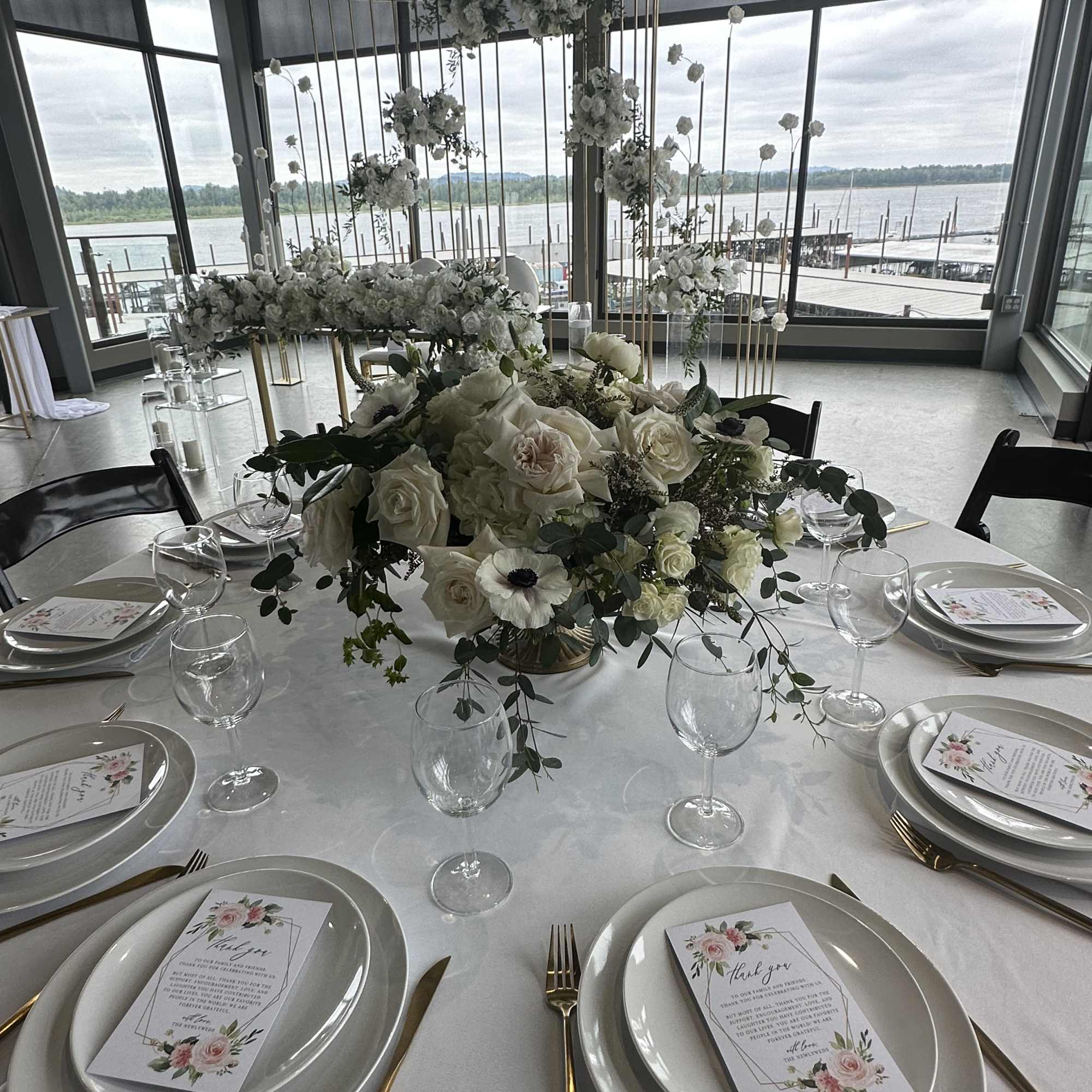 An elegant ,high -end centerpiece  designed for luxury events and refined, photo 3 of 11