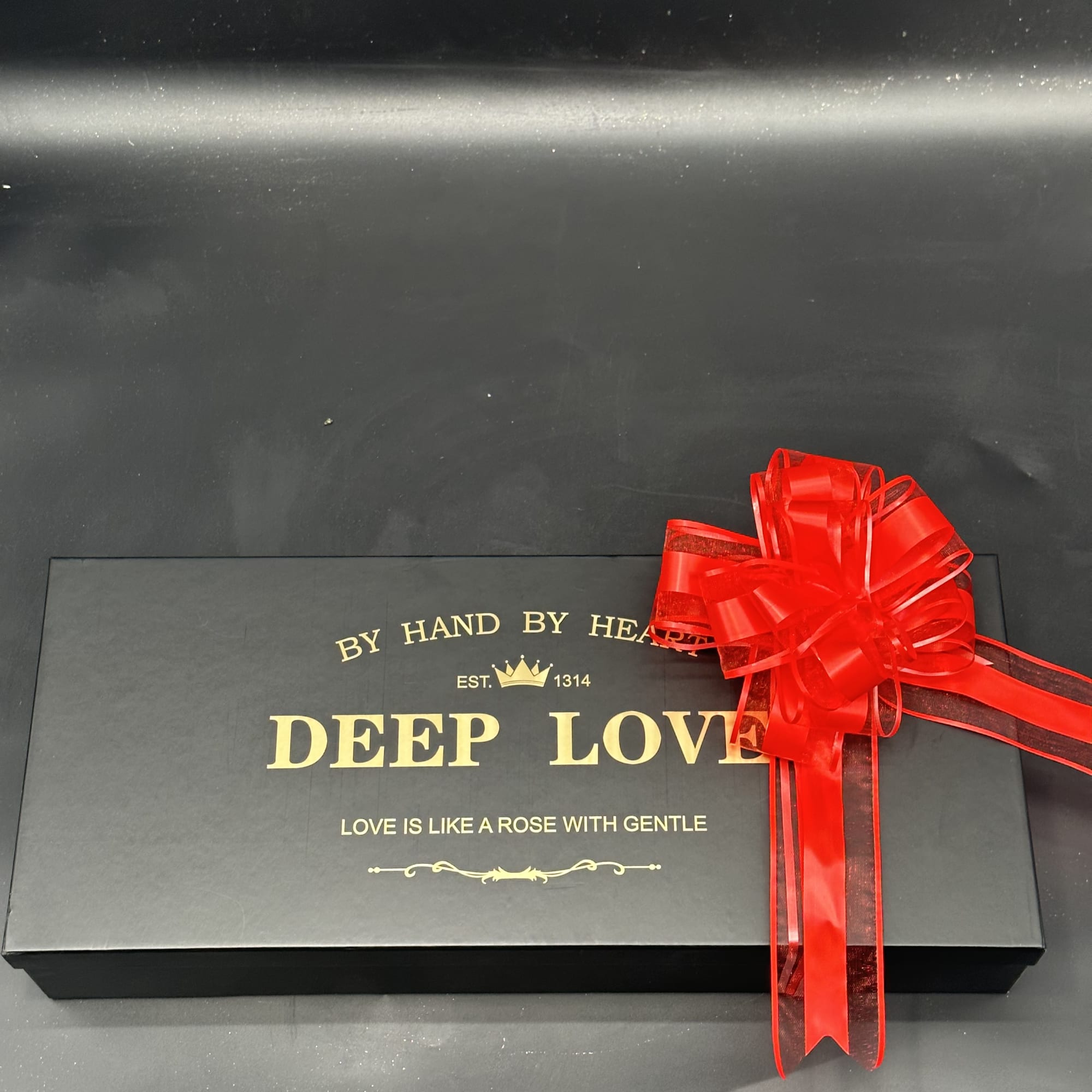 A bold declaration of love .I LOVE ️ YOU -Forever Roses Statement, photo 5 of 5