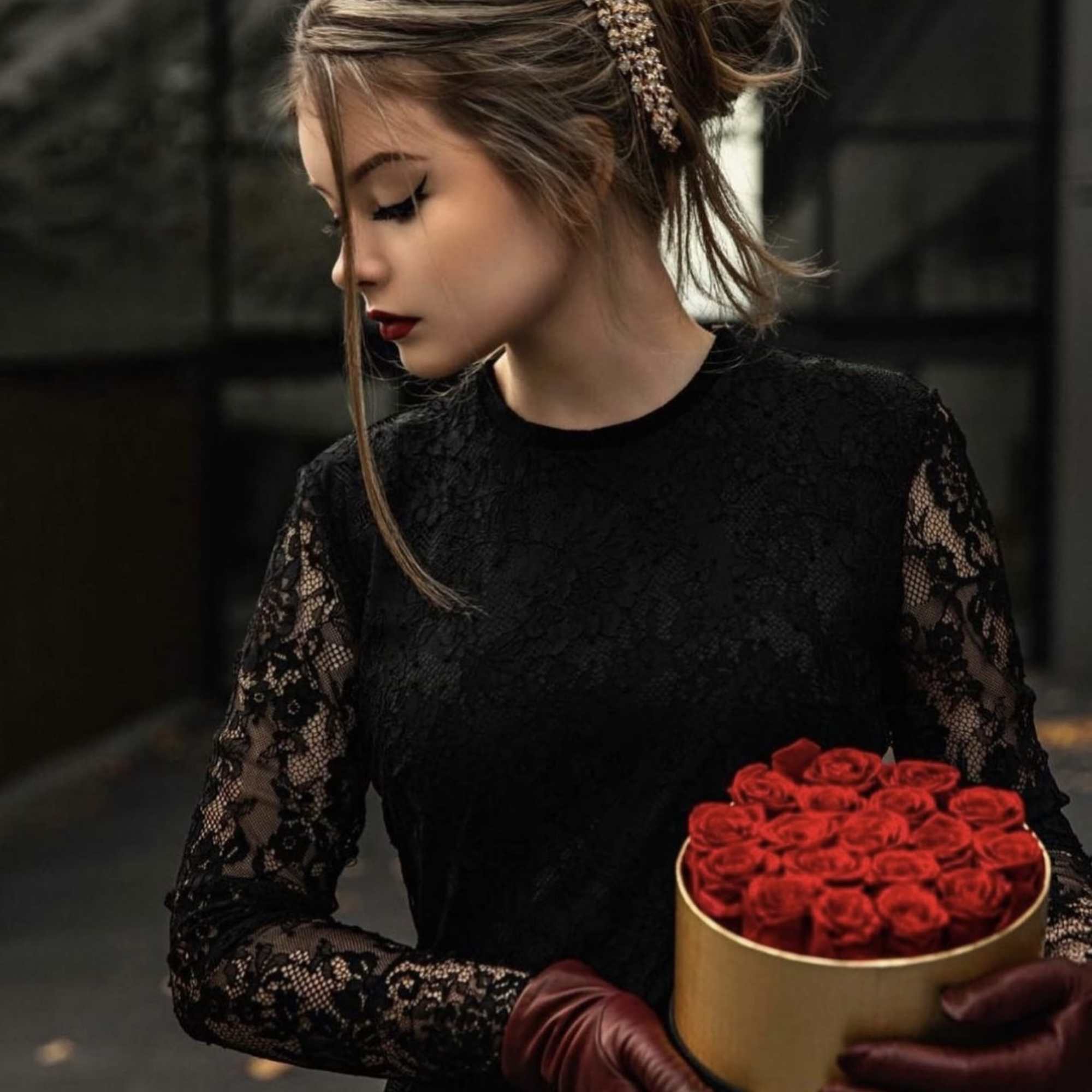 Premium preserved real roses ,carefully arranged in a couture keepsake box, shaped