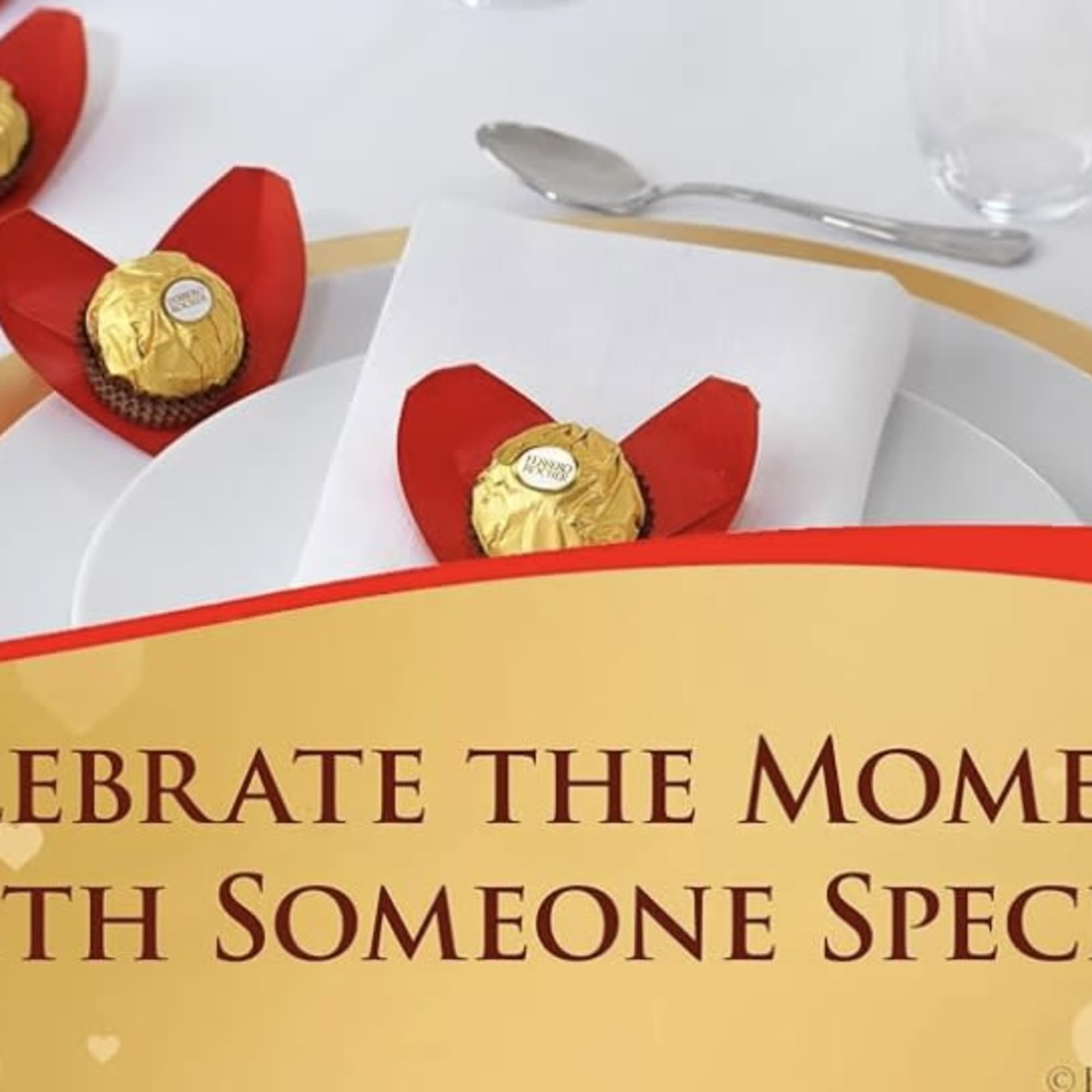  A luxurious Ferrero Rocher  gift box, crafted with rich milk, photo 2 of 3