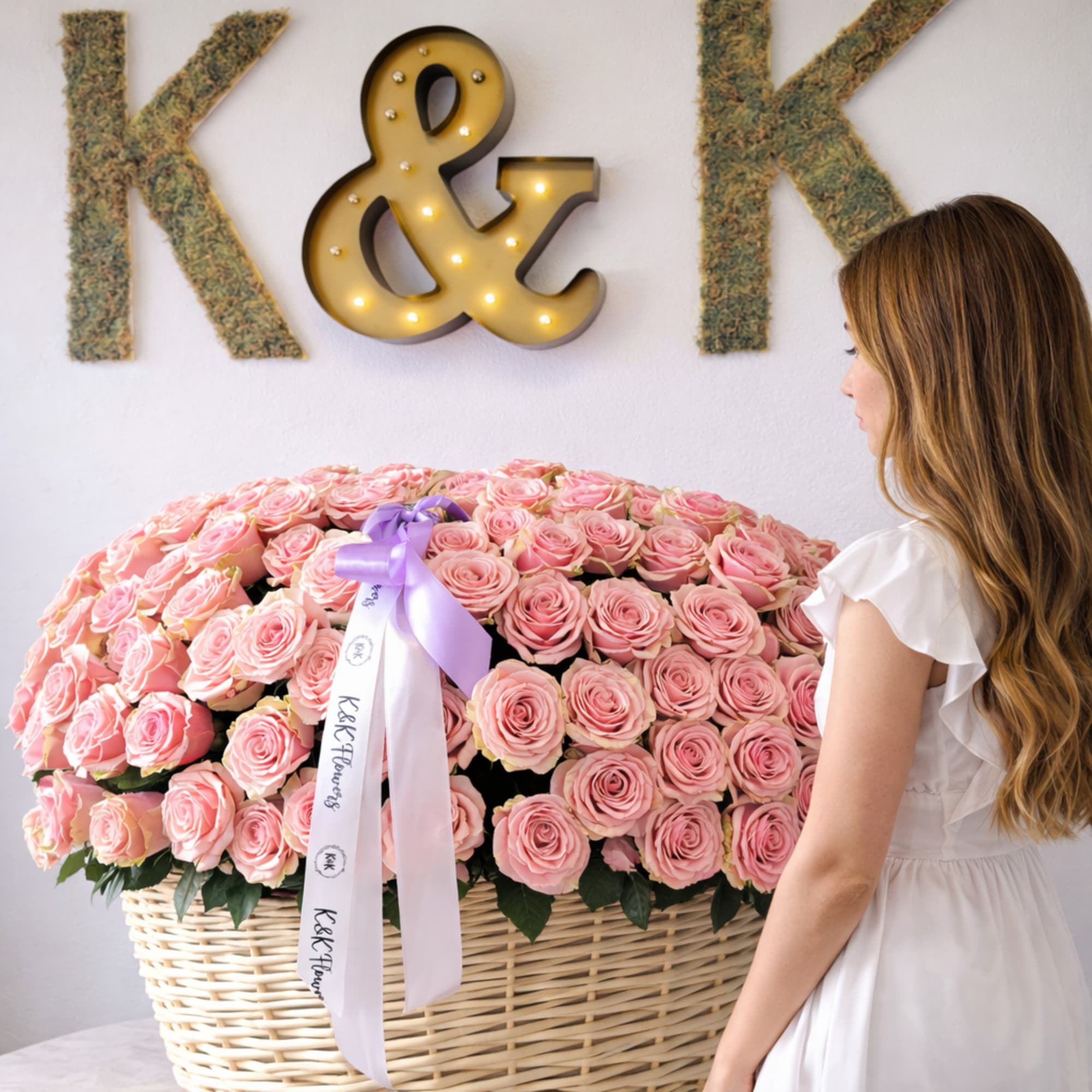 200 pink roses GIANT basket. , photo 2 of 2