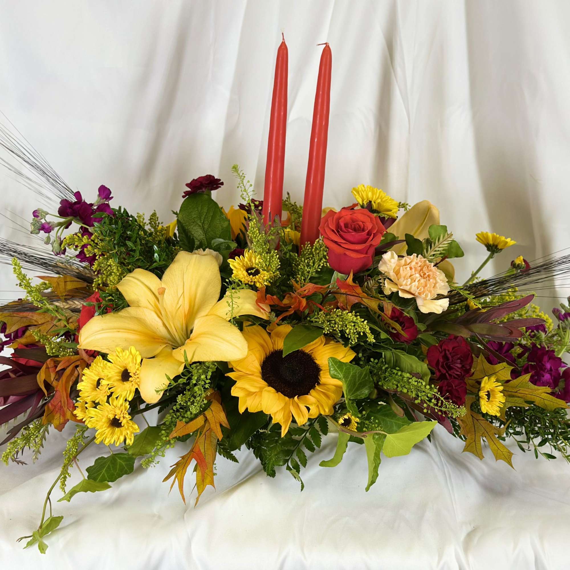 Classic and beautiful, this centerpiece will be lovely gracing your Thanksgiving table, photo 2 of 2