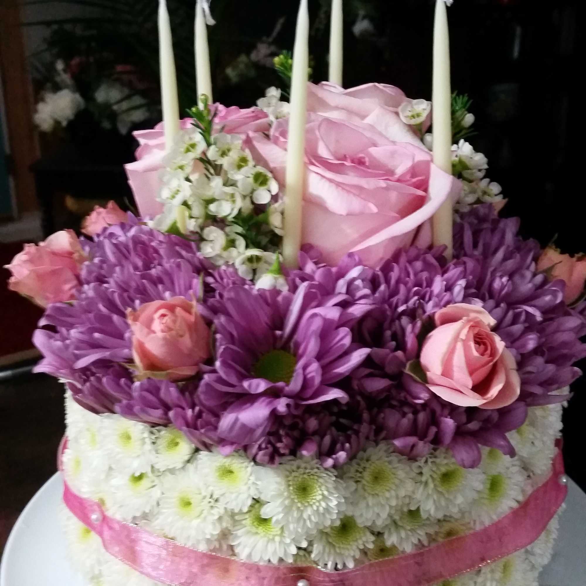 They'll never forget this incredible birthday surprise! Spray roses, pompons and mums, photo 2 of 4