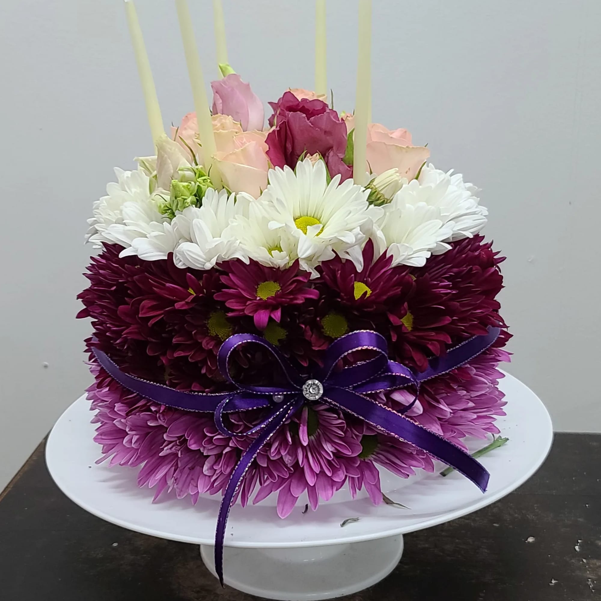 They'll never forget this incredible birthday surprise! Spray roses, pompons and mums, photo 3 of 4