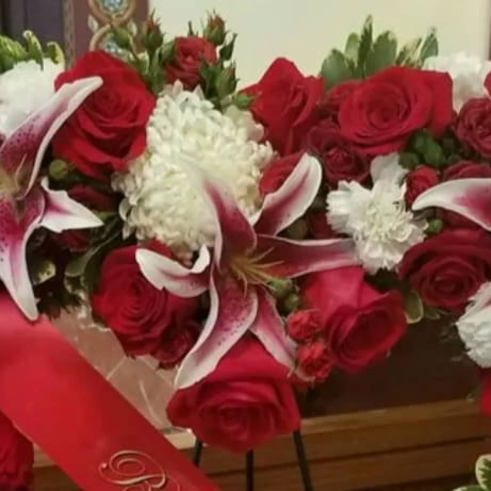 This elegant 18" open heart wreath is a beautiful expression of love, photo 2 of 2