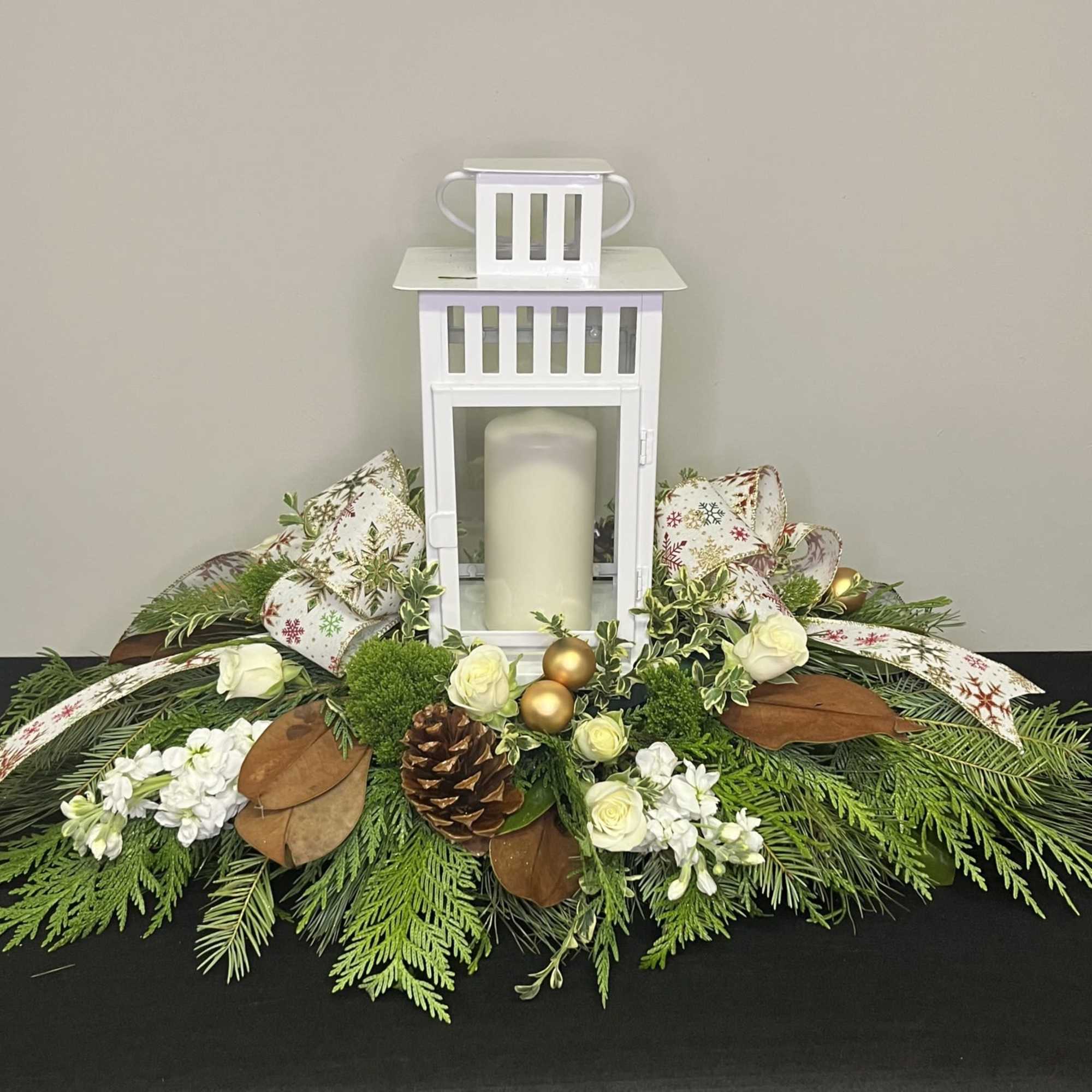 A festive centerpiece to bring some winter cheer to your holiday table!