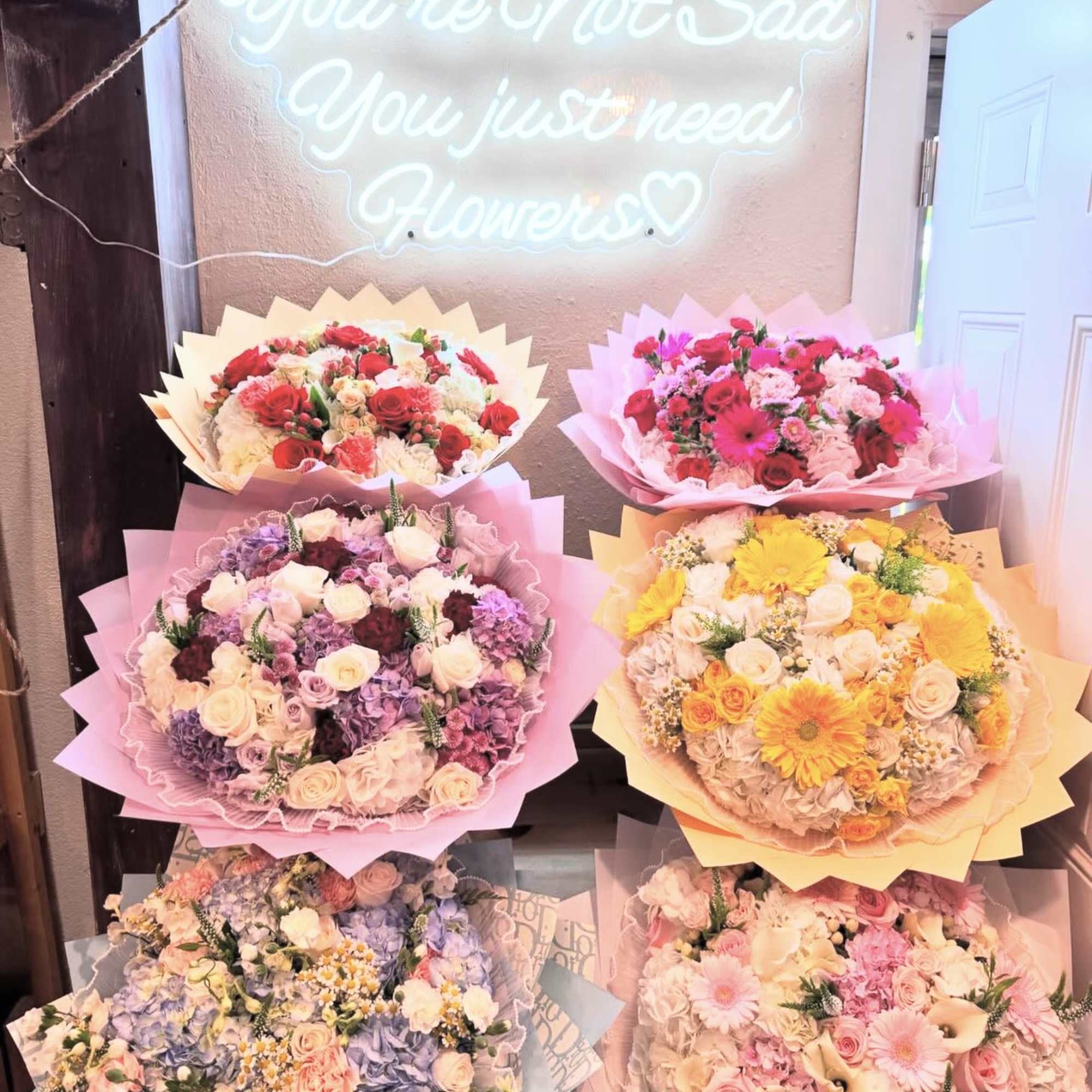 Let us be creativeand make you a pretty mix flower, we will, photo 5 of 7