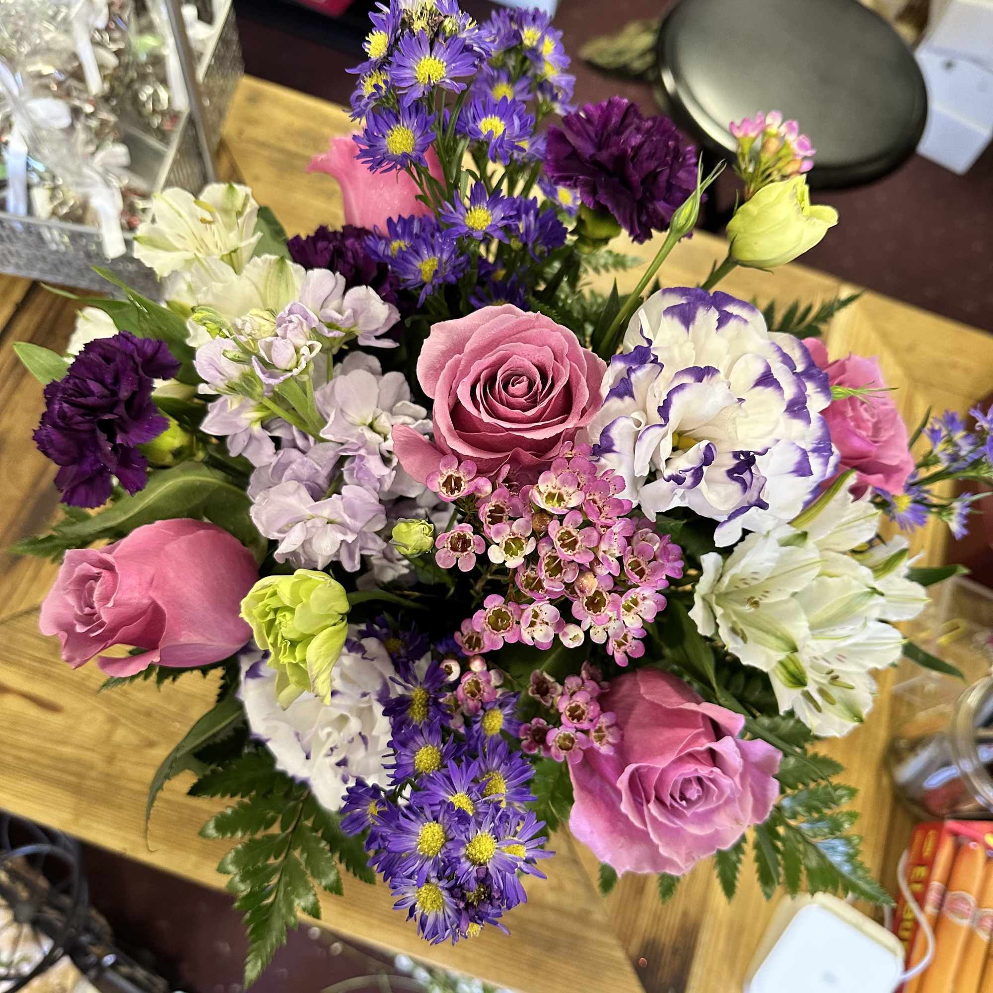 BEAUTIFUL MIX OF LAVENDER, PURPLE AND WHITE BLOOMS