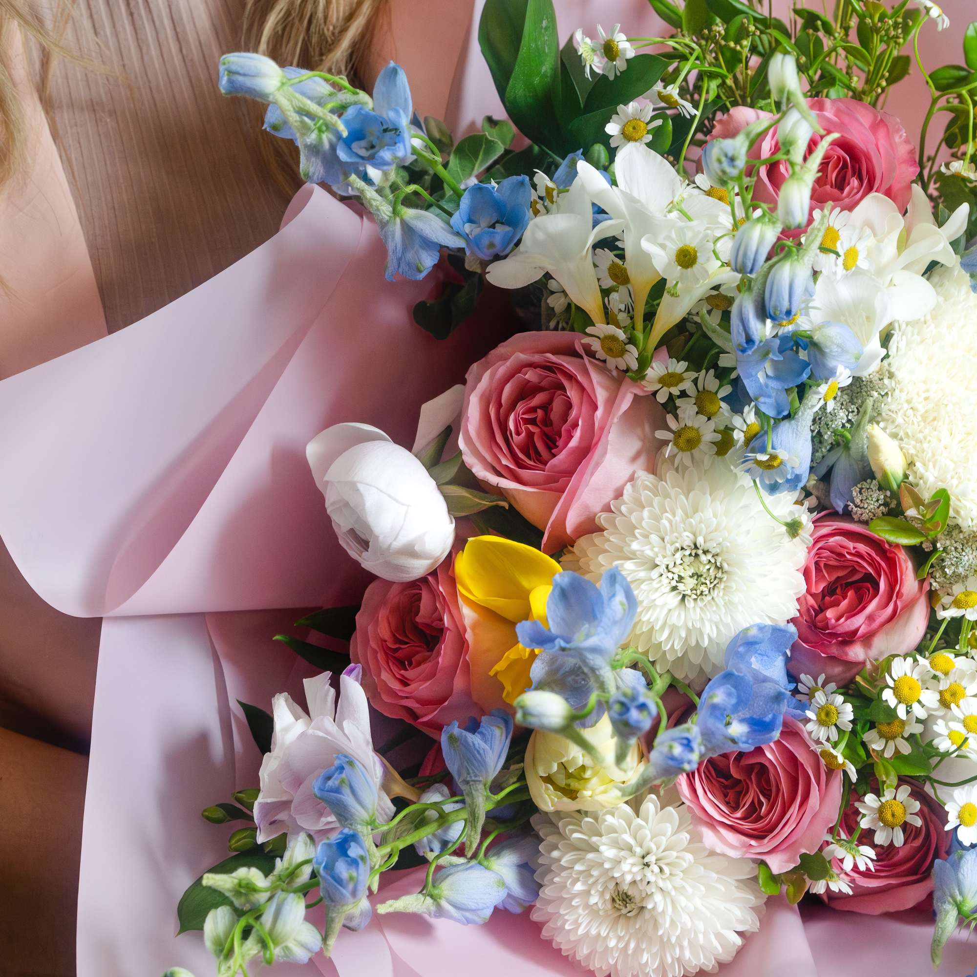 Venetian Spring
Some bouquets feel like a painting &mdash; and this one truly, photo 3 of 3