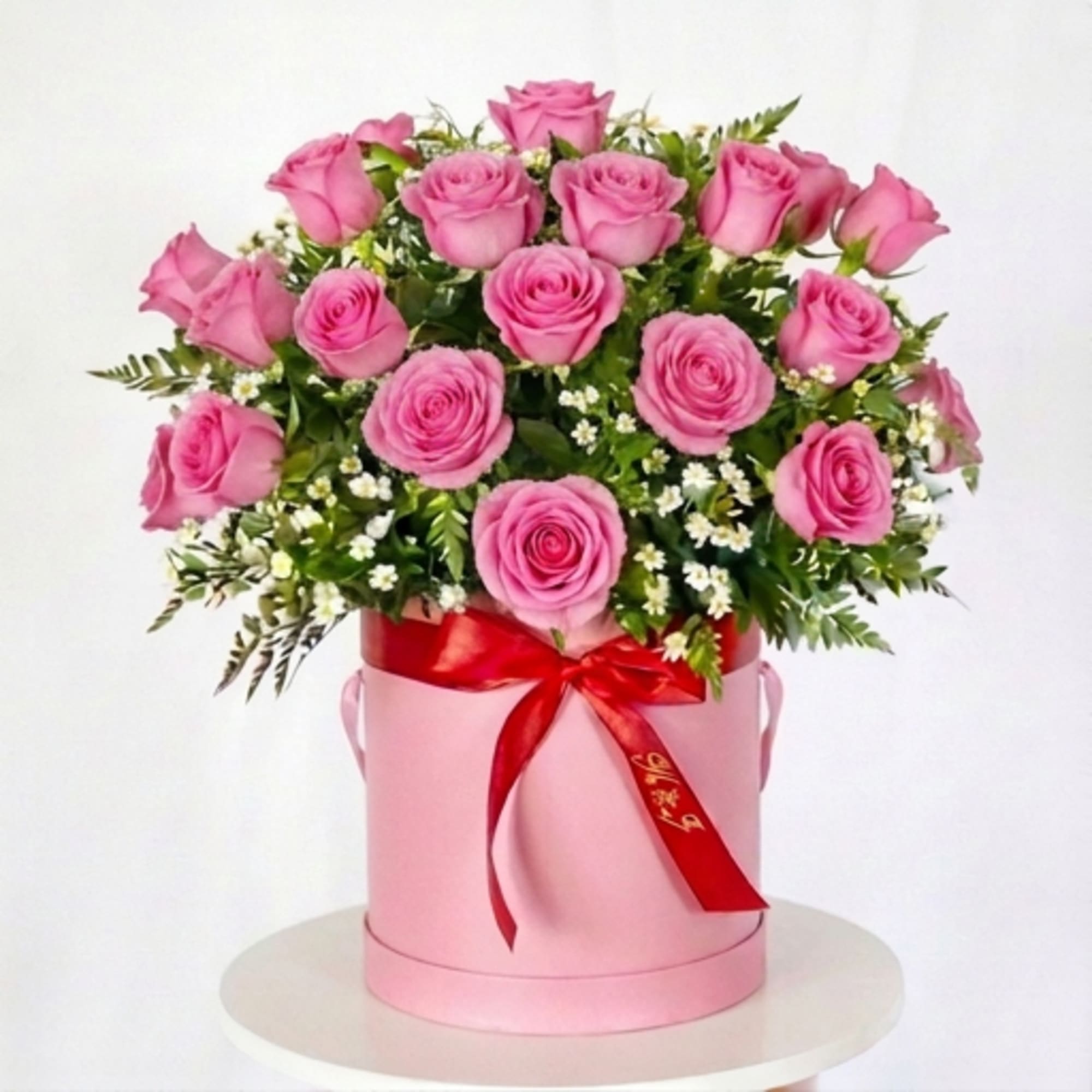 Heartfelt luxury flower arrangement in a gift box. Available in 3 different, photo 3 of 3