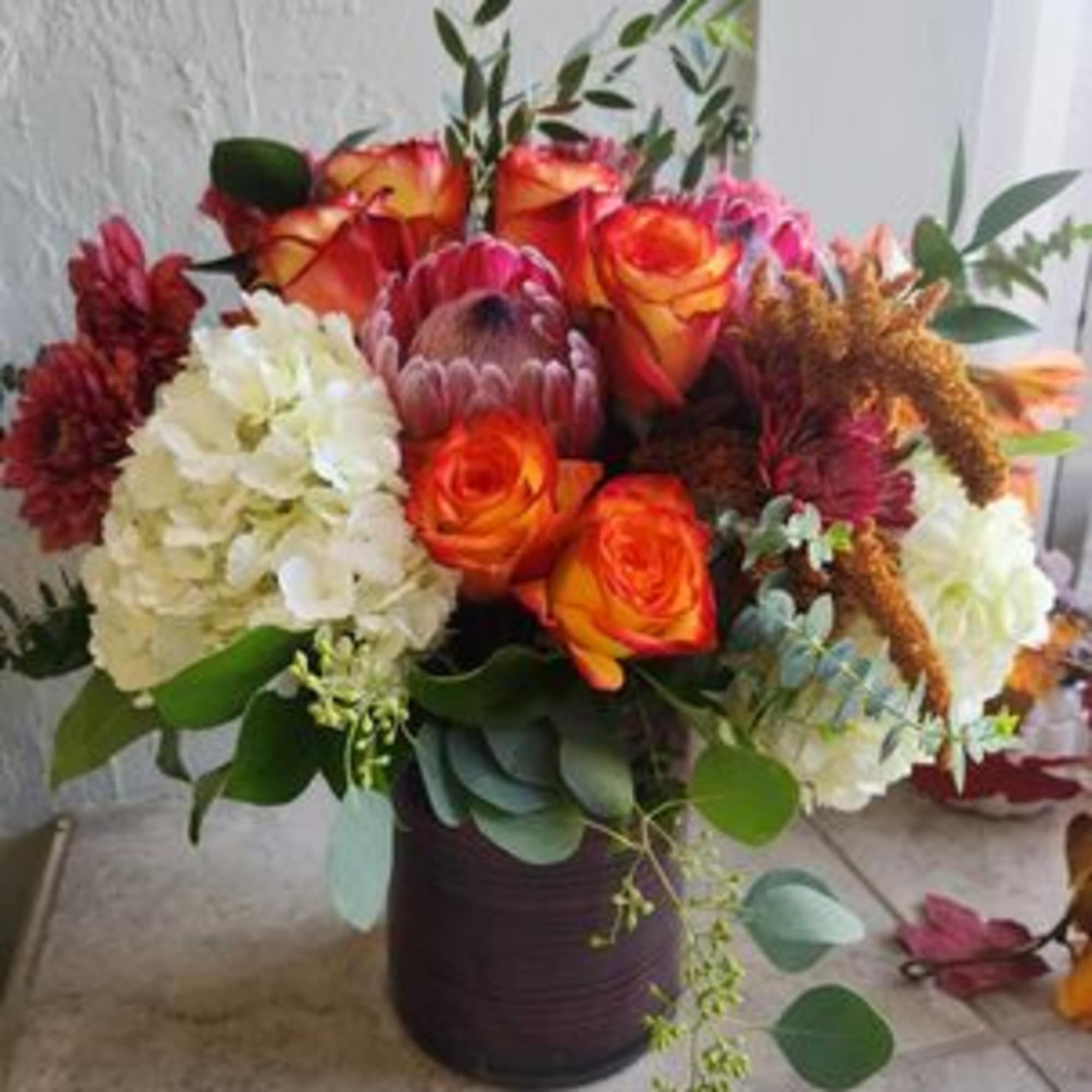 A symphony of autumn fall colors will be used in this design.