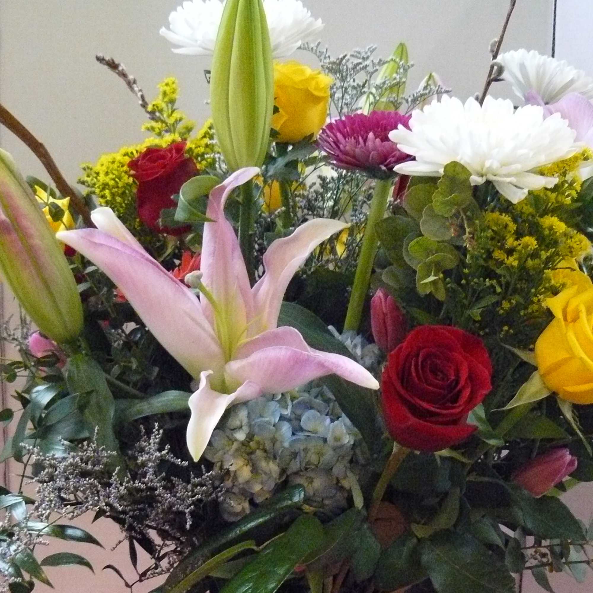 Hydrangea, Roses, Hybrid Lilies,  Gerbera Daisies, Cremons, Tulips(Seasonal),Pussy Willow &amp; Assorted, photo 2 of 3