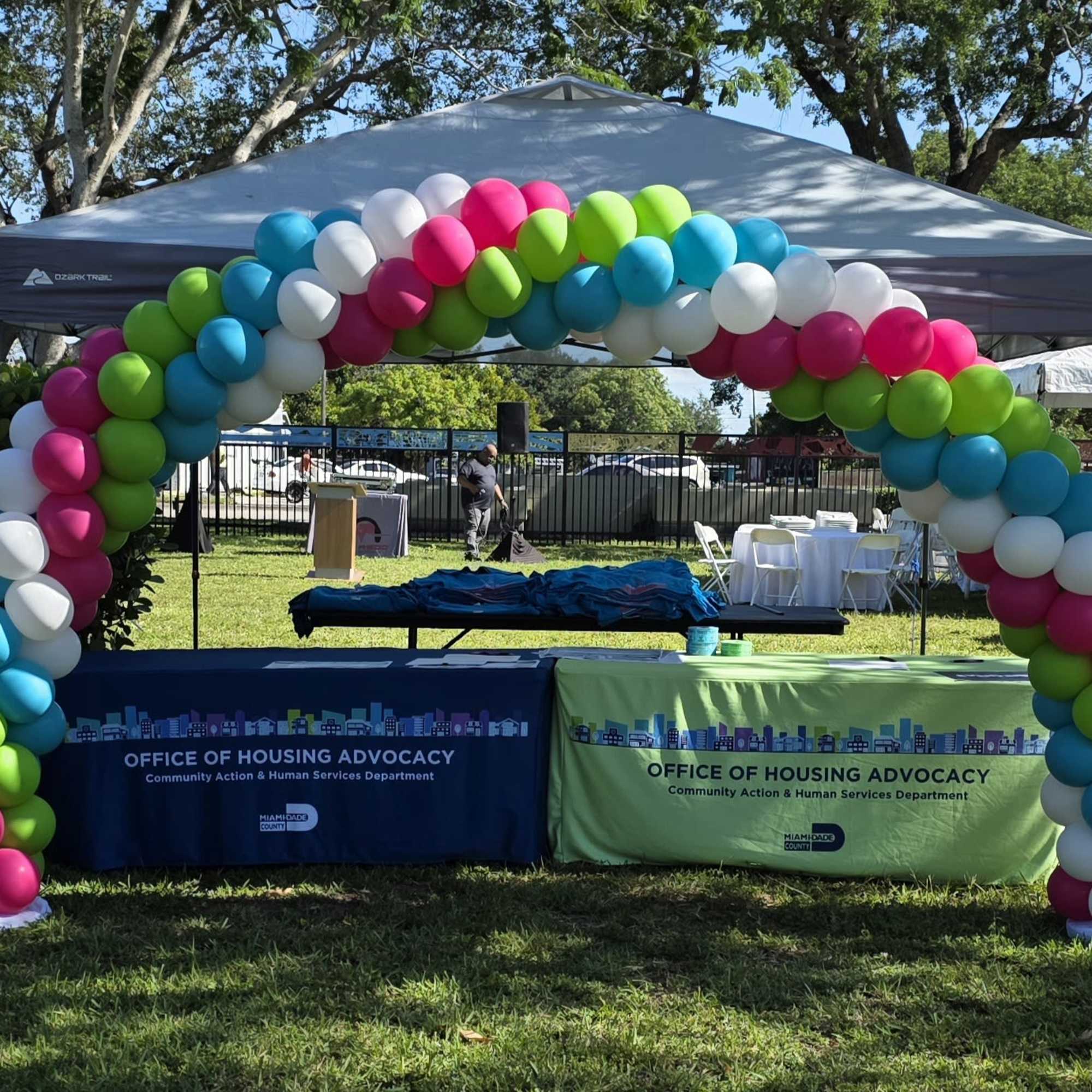 Pricing includes up to three standard balloon colors. Specialty, premium, or custom, photo 2 of 2