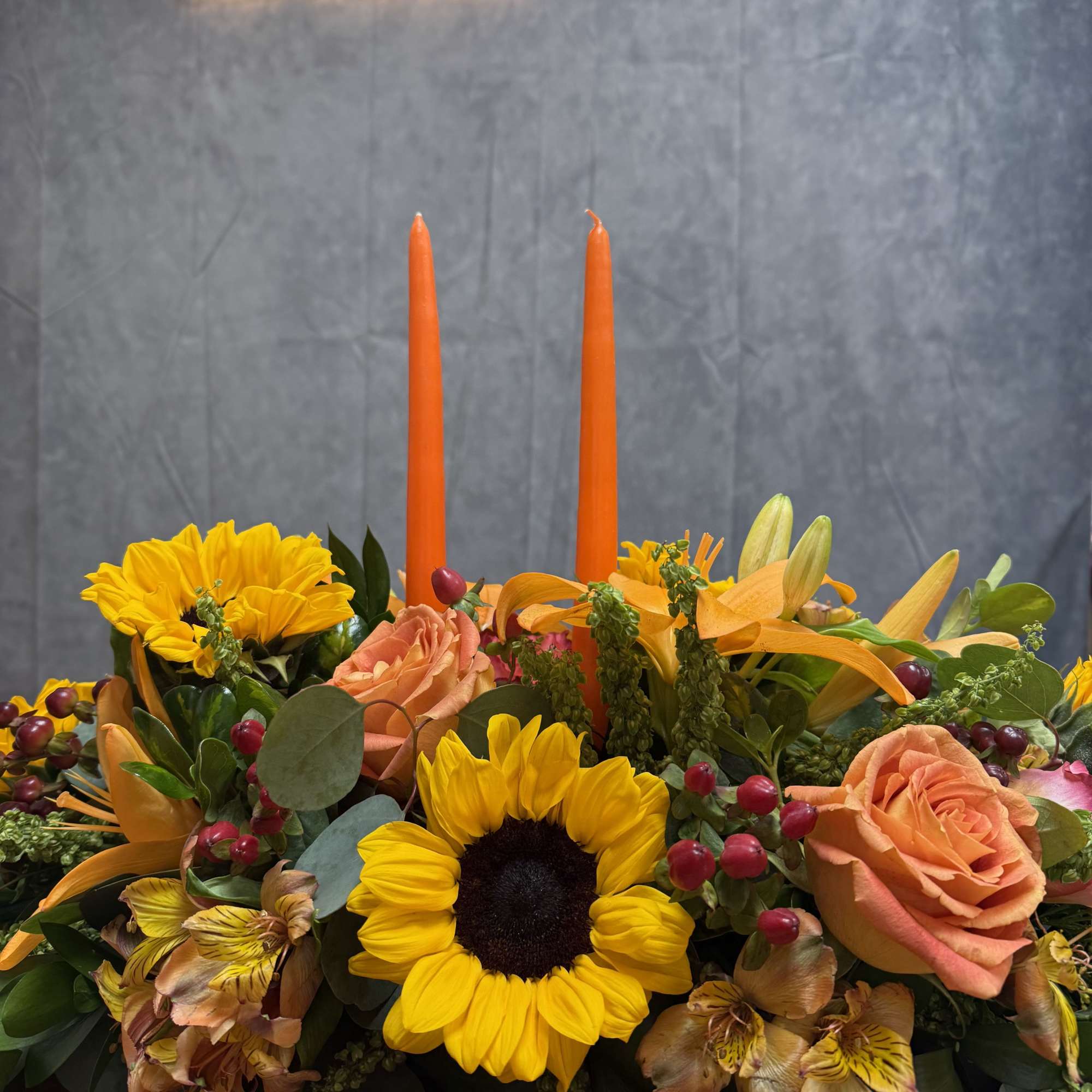Embrace the beauty of autumn with our exquisite fall Fiesta arrangements!
Handcrafted with