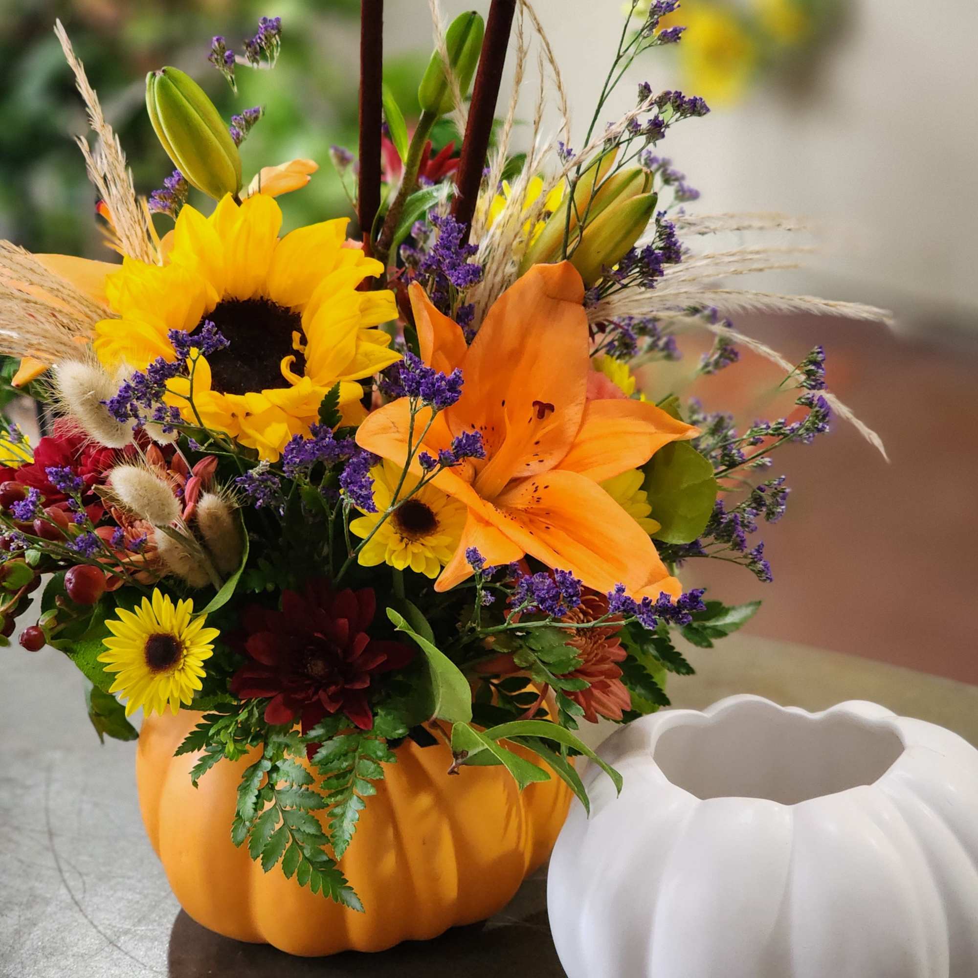 Ceramic pumpkin, select orange or white pumpkin, filled with beautiful seasonal flowers, photo 2 of 2