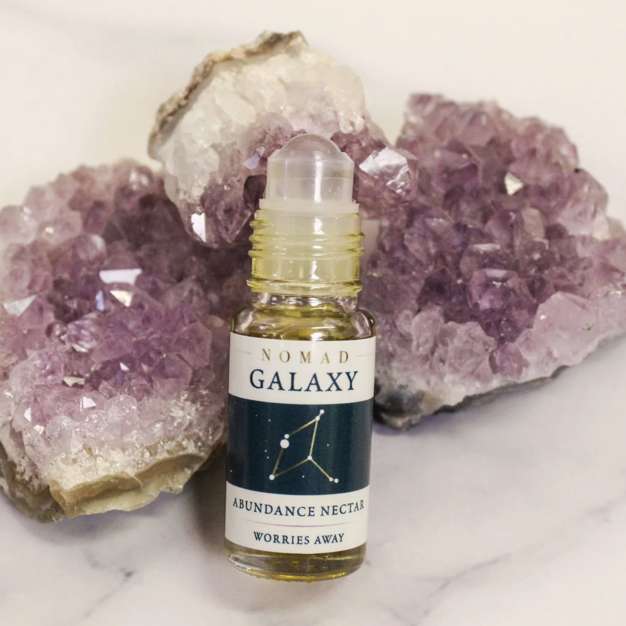 Aromatherapy, apply around your heart and to your wrists for an immediate, photo 2 of 2