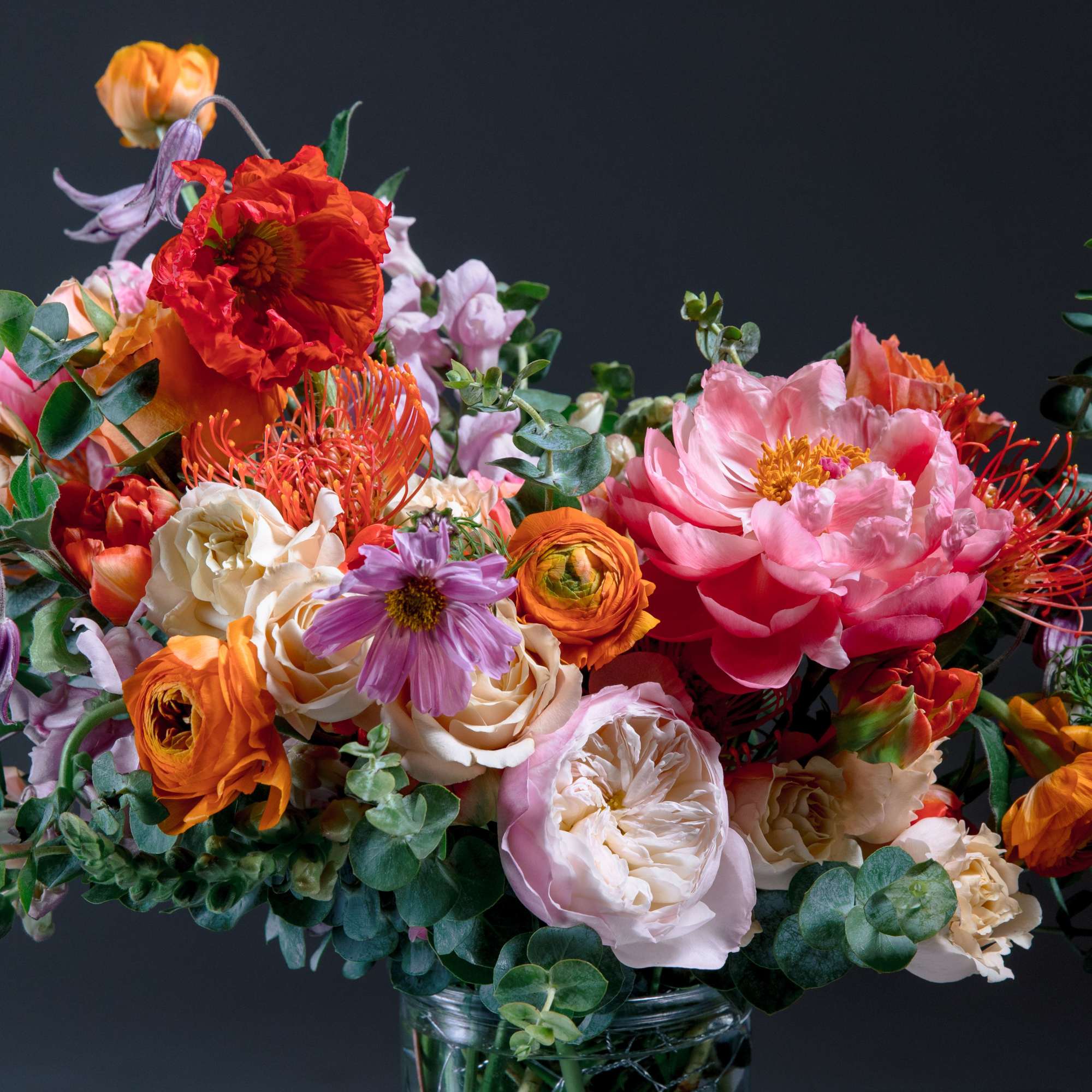 ALL DESIGNS IN PHOTOS ARE DELUXE +
A lively burst of color that