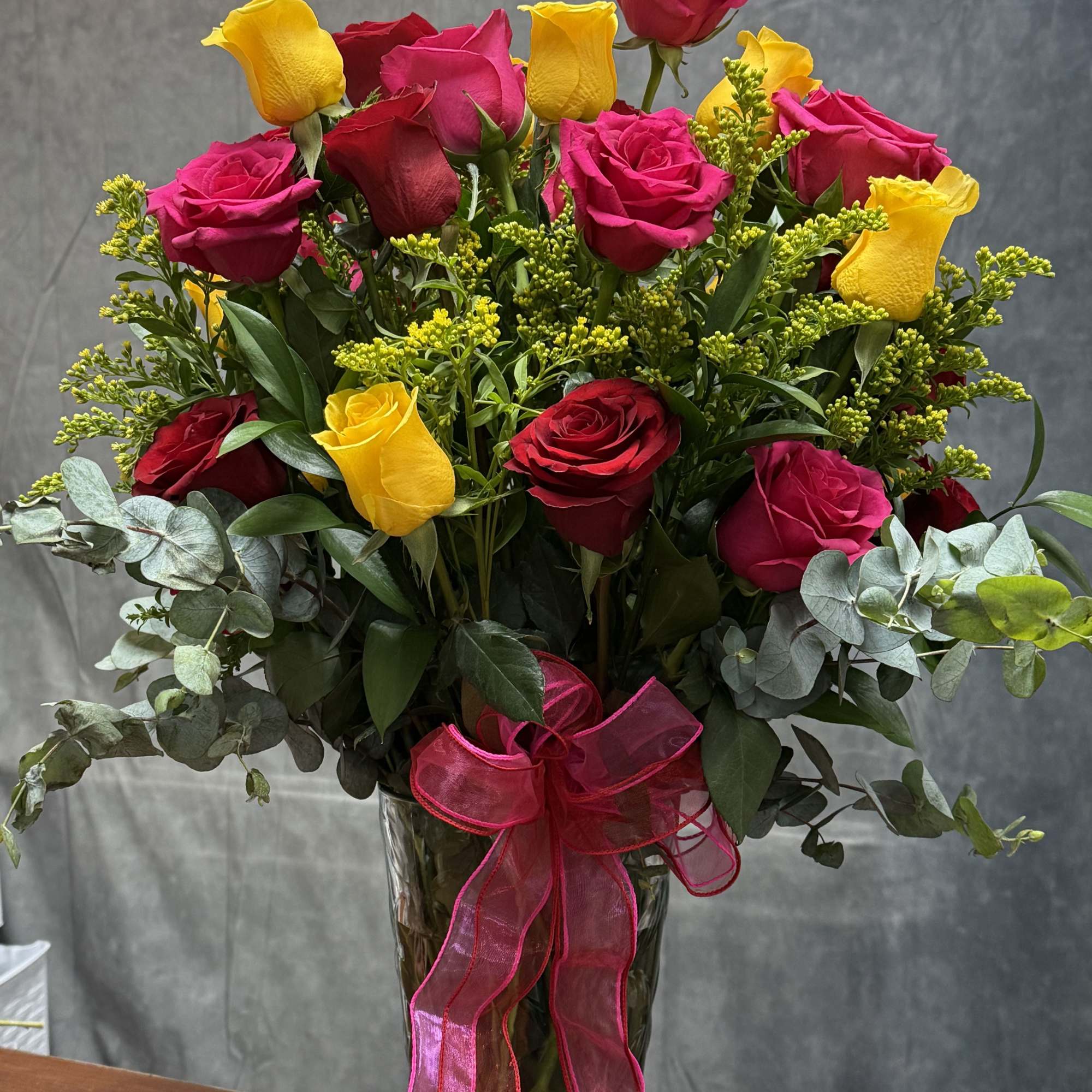 Mix Roses Vase
A stunning mix of roses, accented with baby&rsquo;s breath and