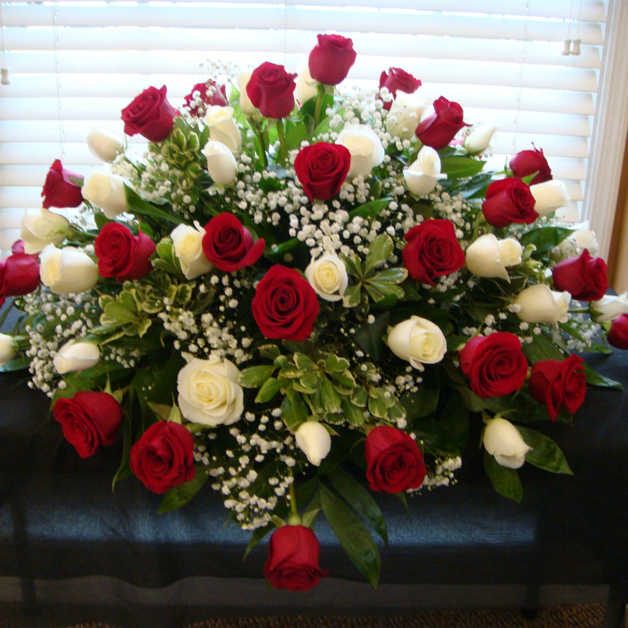 Casket Cover Of Red &amp; White Roses, photo 2 of 2