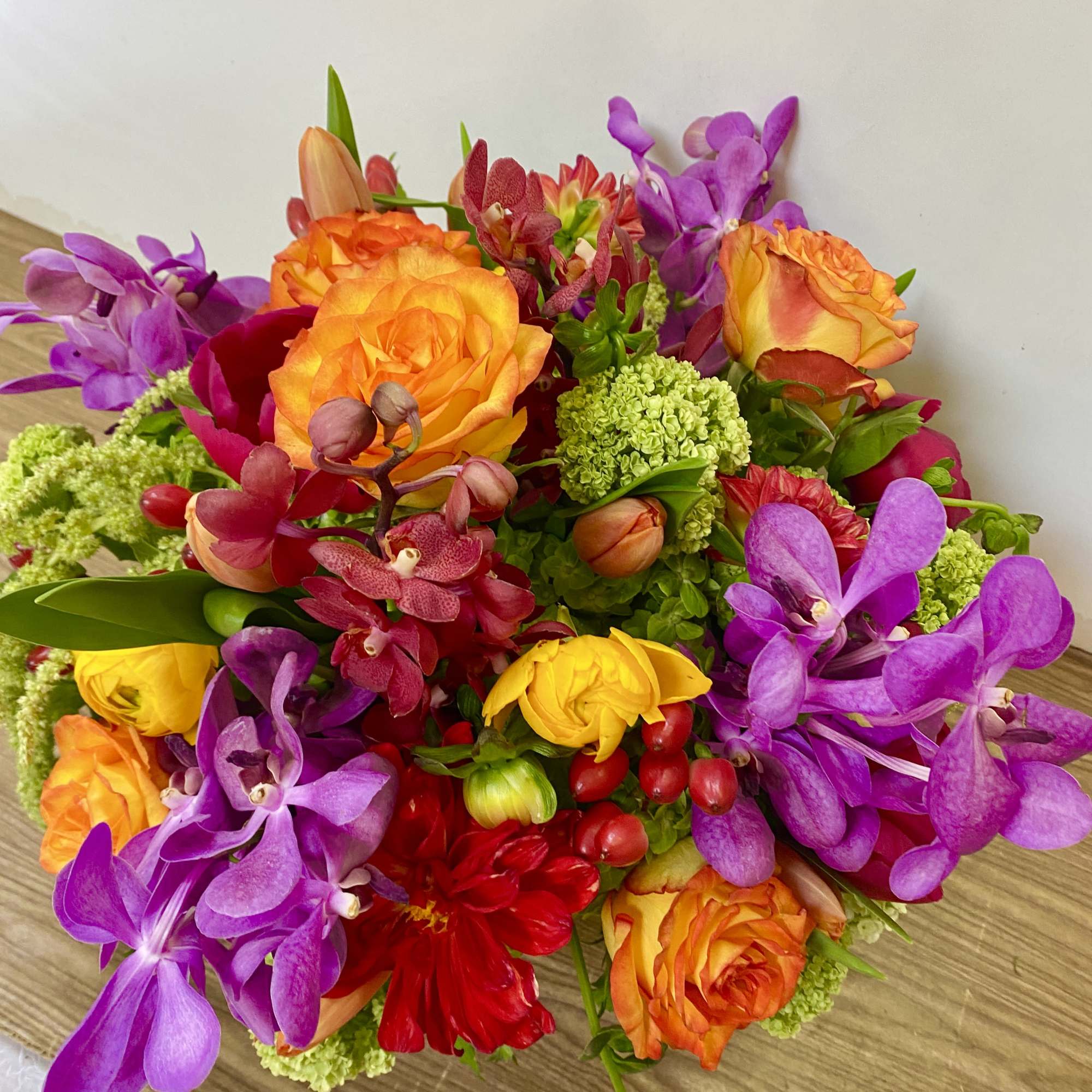 combinations of spring flowers, photo 3 of 4