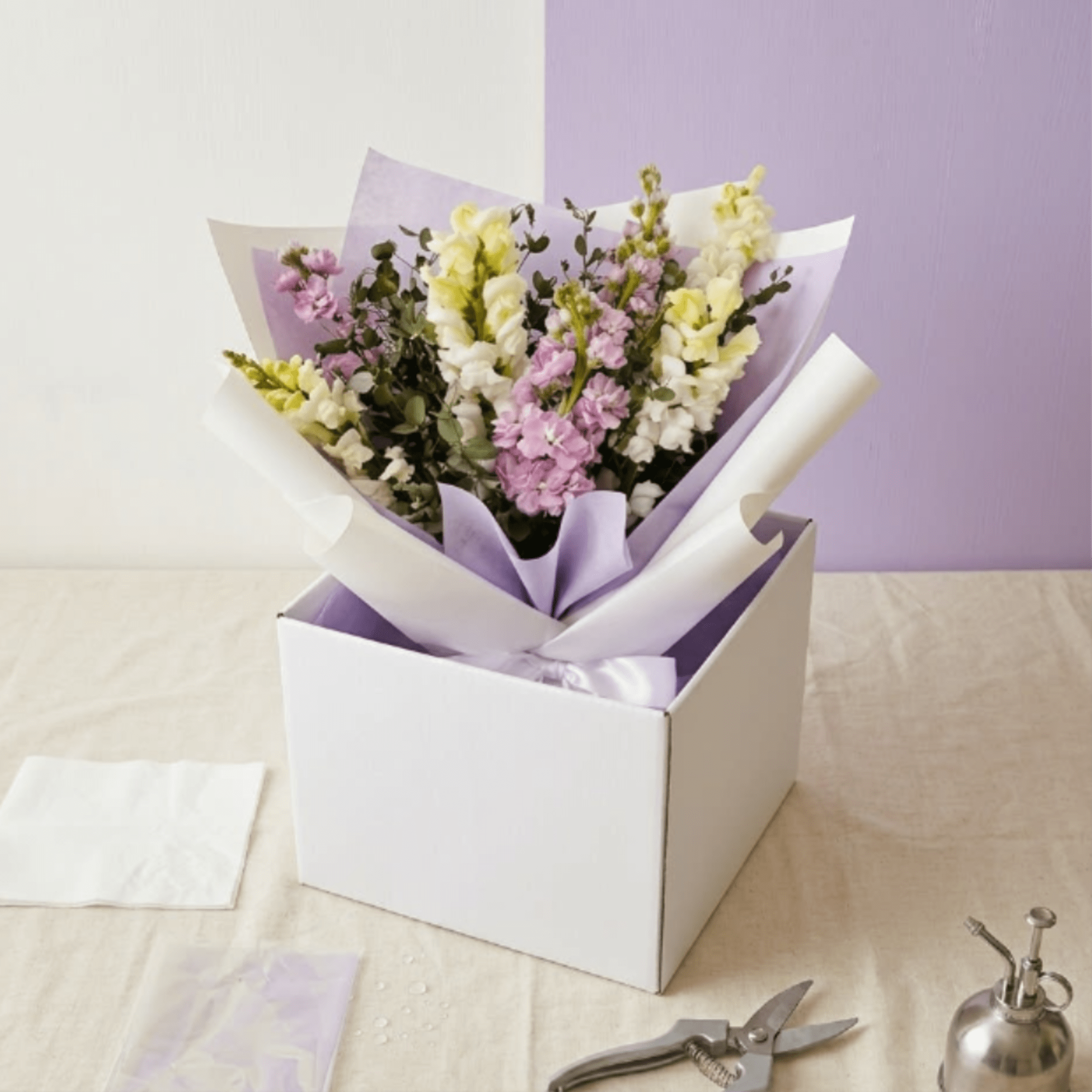 Lush, organic, and elegant&mdash;Garden Party is a sophisticated take on the classic, photo 2 of 2