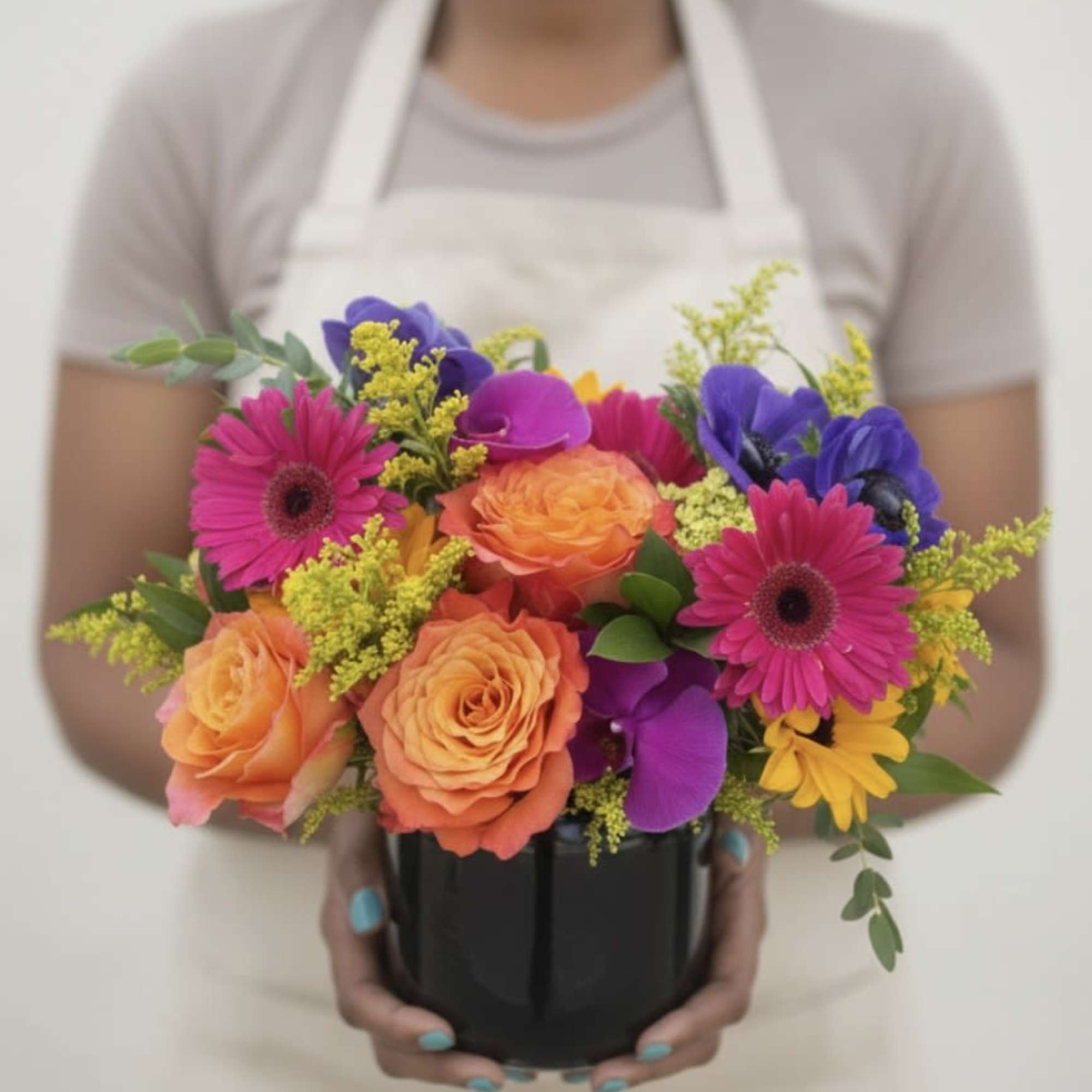 Let our designers create a beautiful arrangement with the freshest blooms of, photo 3 of 3