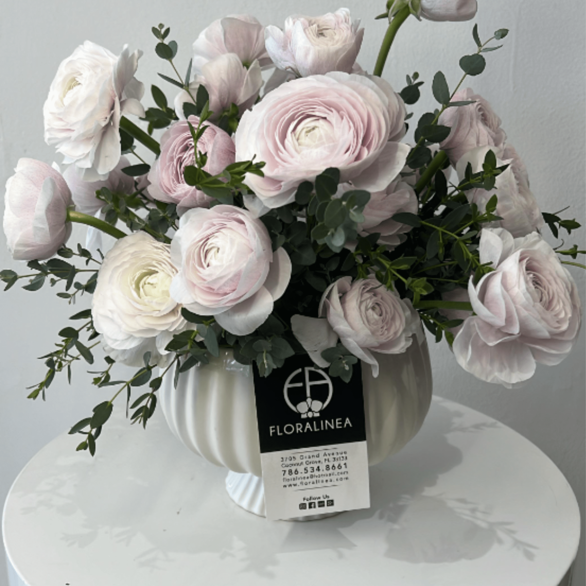 Ranunculus like you have never seen them, with a mix of subtle