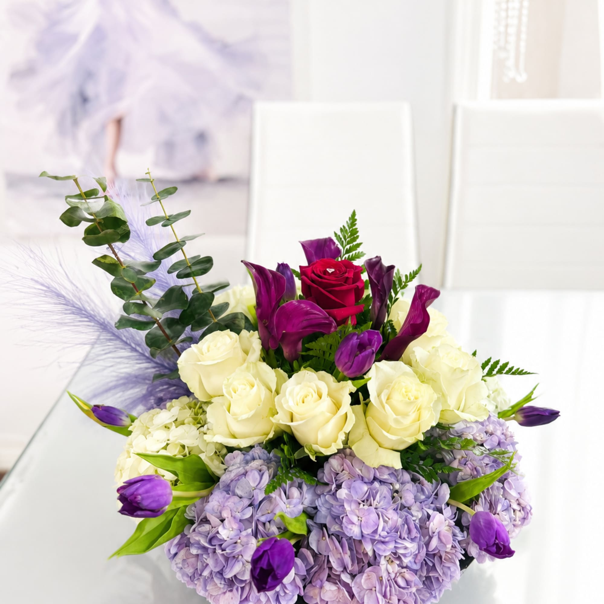 Luxury floral comosition designed to radiate warmth, vitaliy, and refined optimism. Perfect, photo 2 of 2
