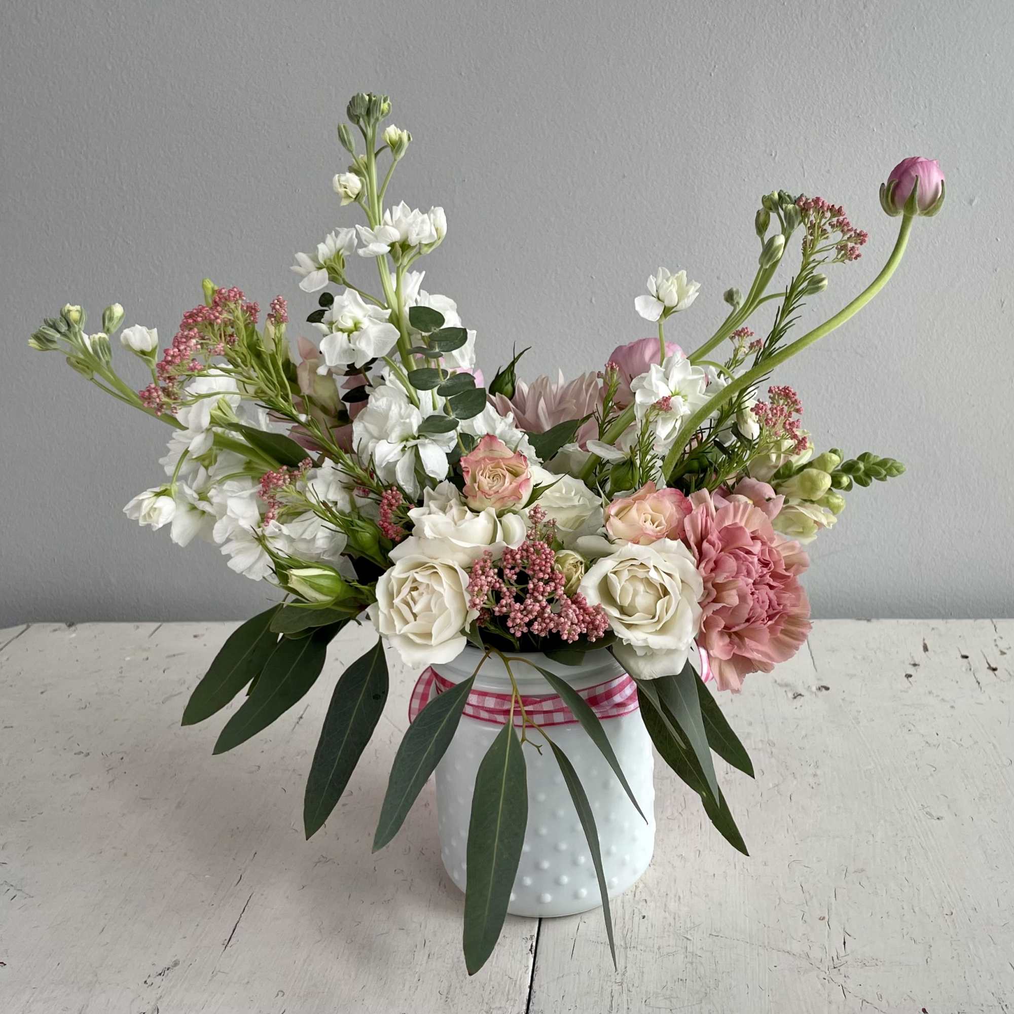 Sweet pinks to welcome baby girl!, photo 2 of 2