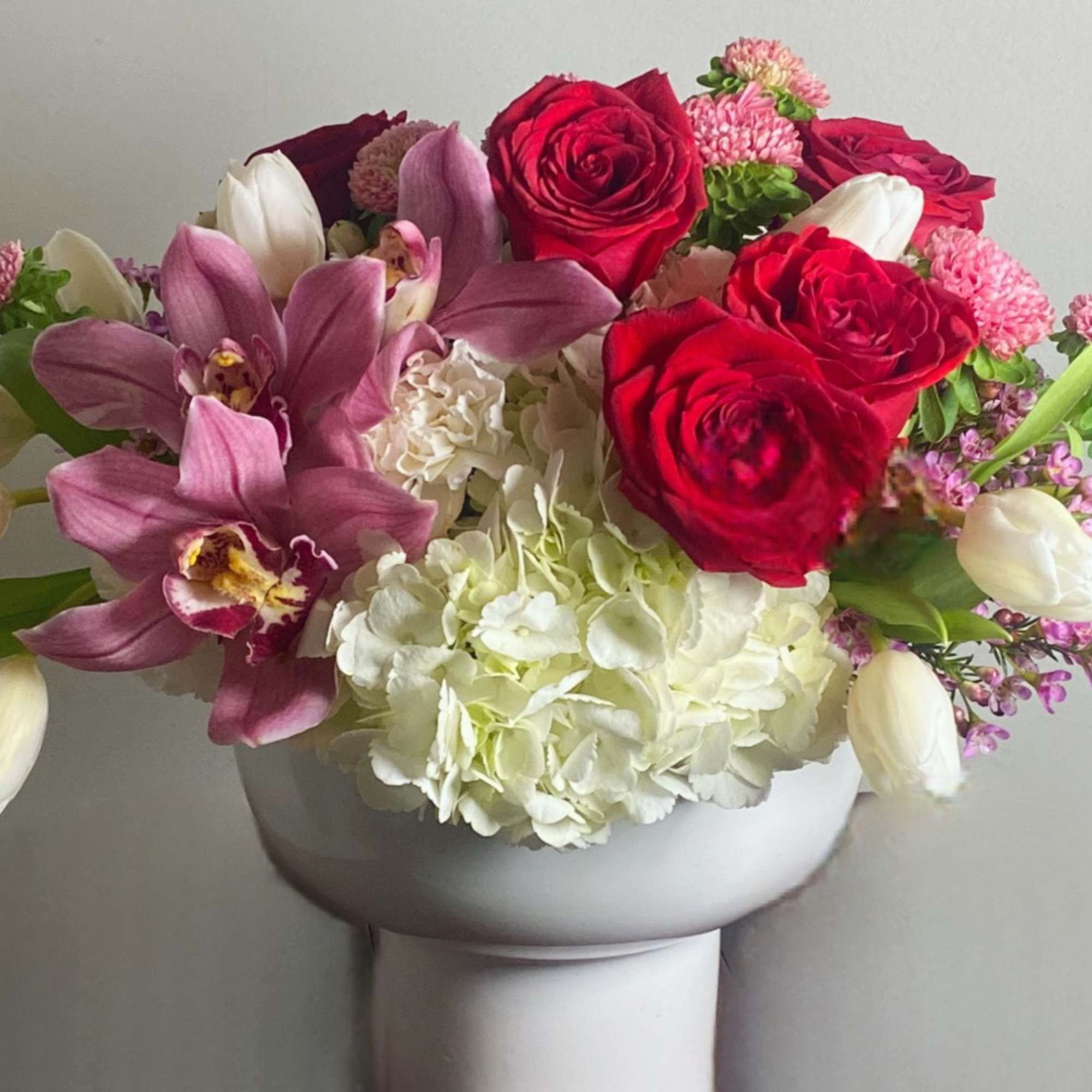 Beautifully stylized Valentines Floral in a modern footed white vase. , photo 2 of 2