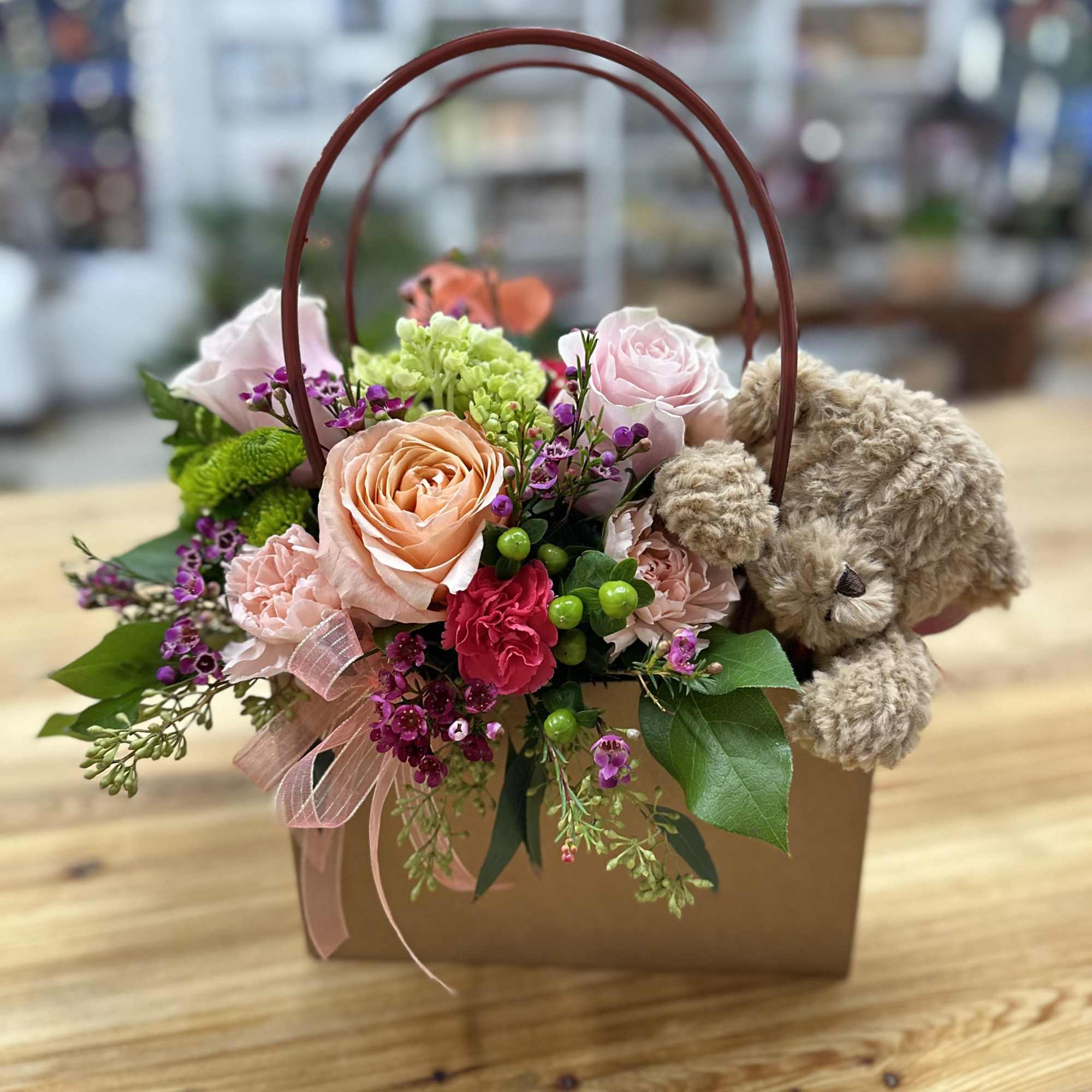 Surprise your loved ones with our adorable Flower Gift Bag arrangement with, photo 2 of 2