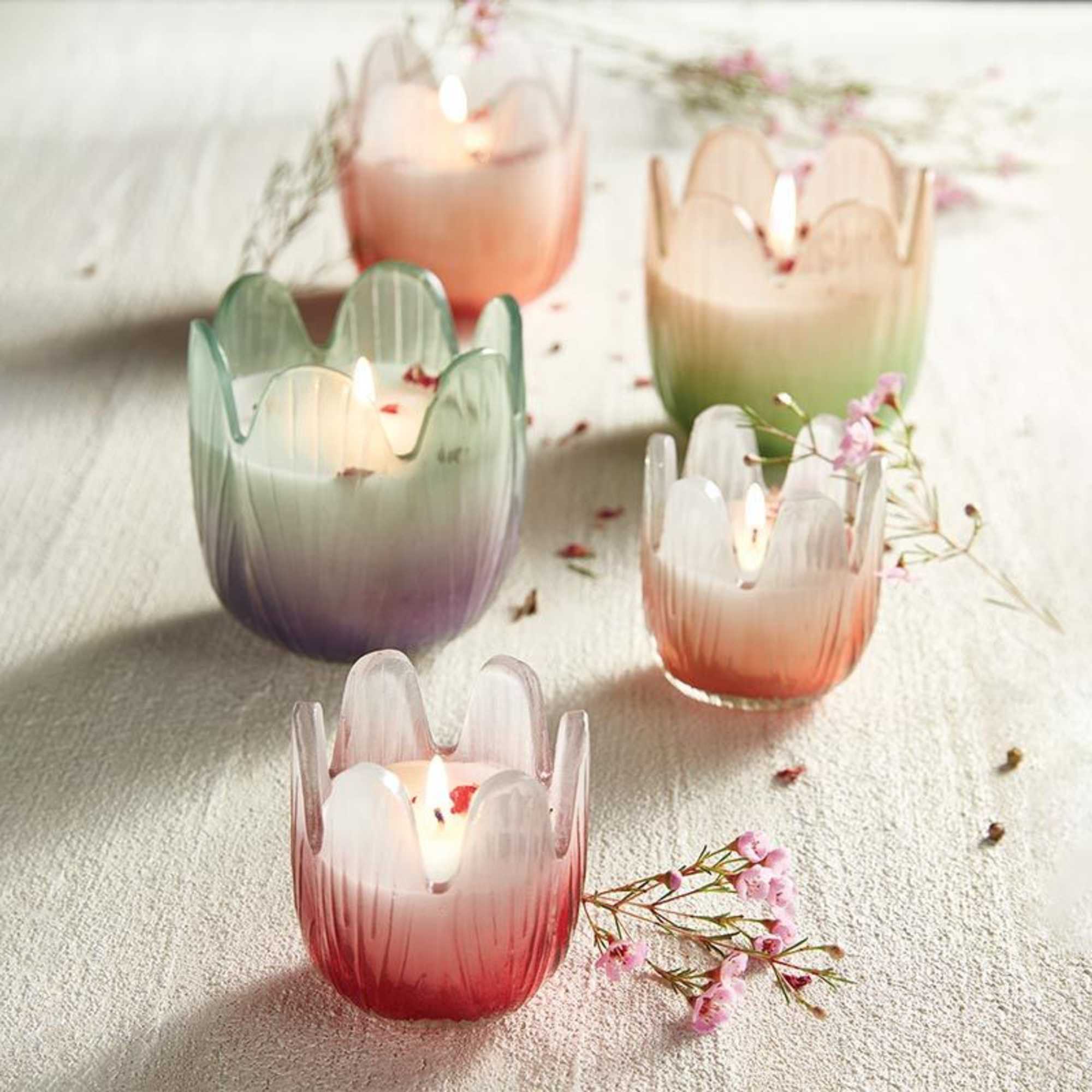 Experience ultimate relaxation with our Fuchsia Blossom candle, boasting the soothing scent, photo 2 of 2