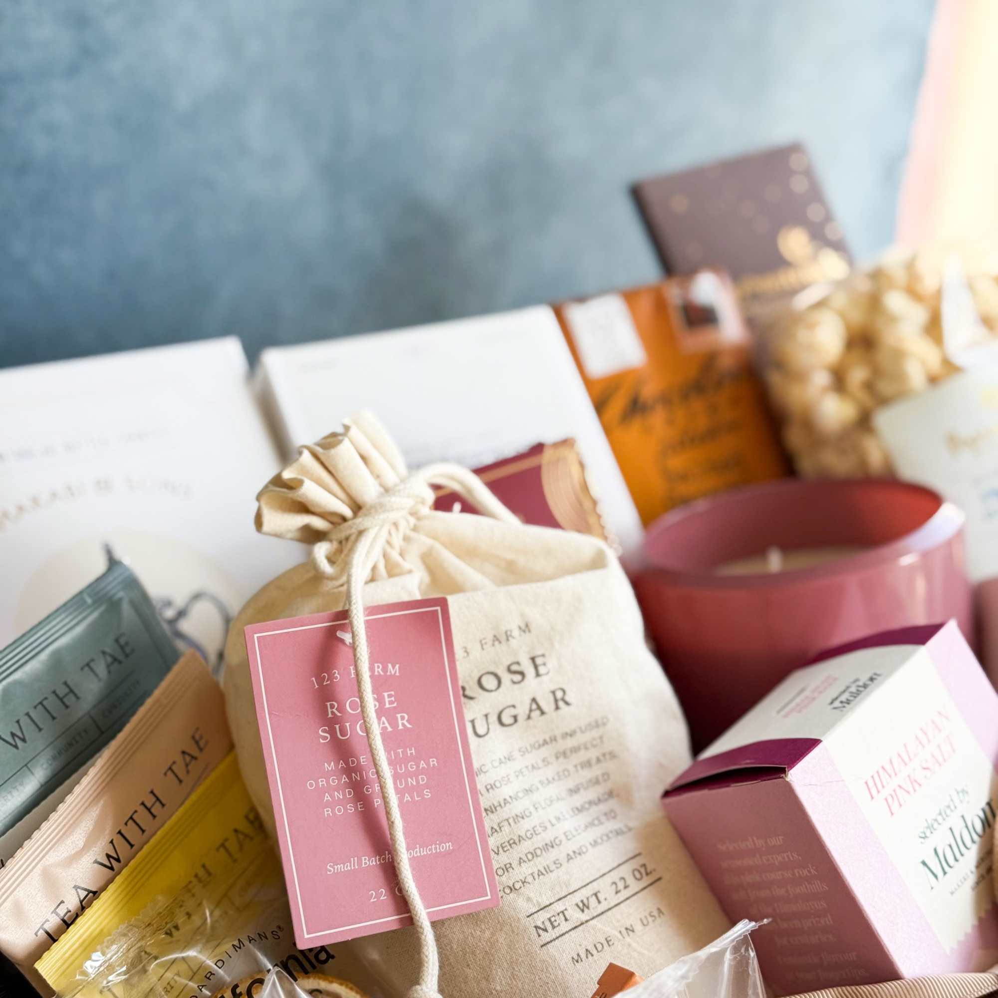 Make a grand impression with our Jumbo Gift Basket, overflowing with a, photo 3 of 5