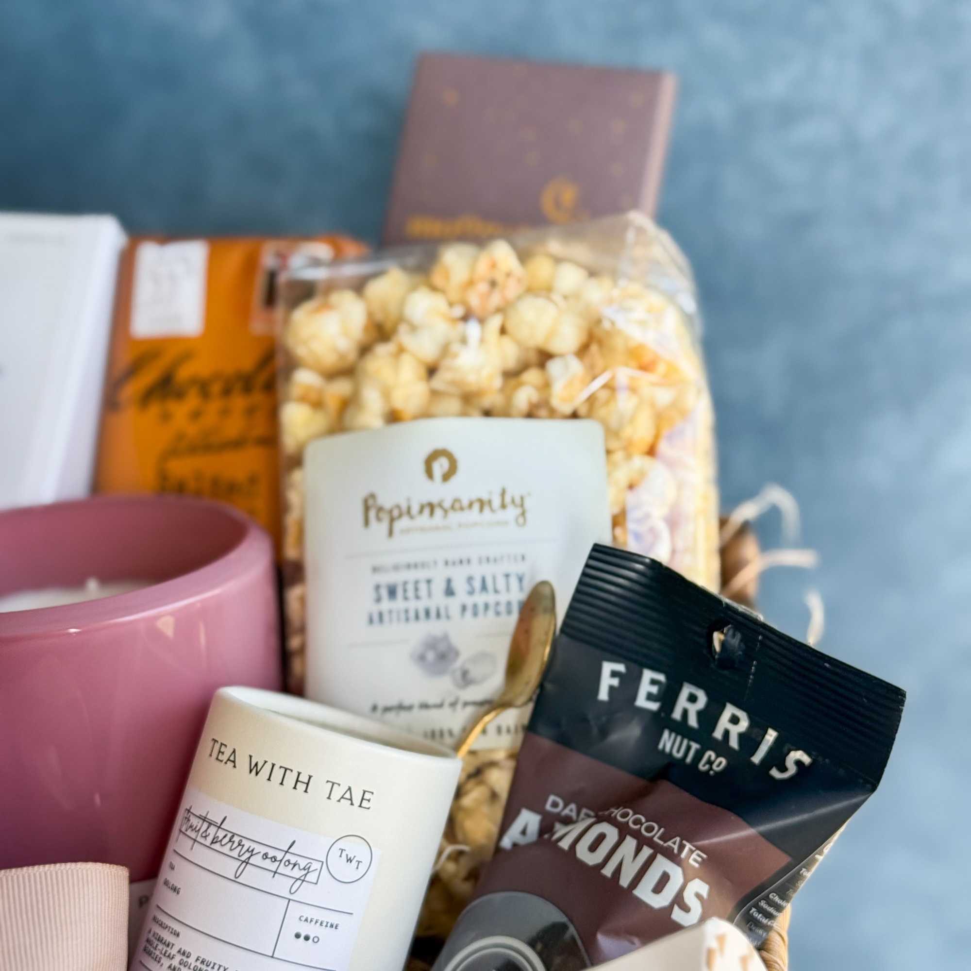 Make a grand impression with our Jumbo Gift Basket, overflowing with a, photo 4 of 5