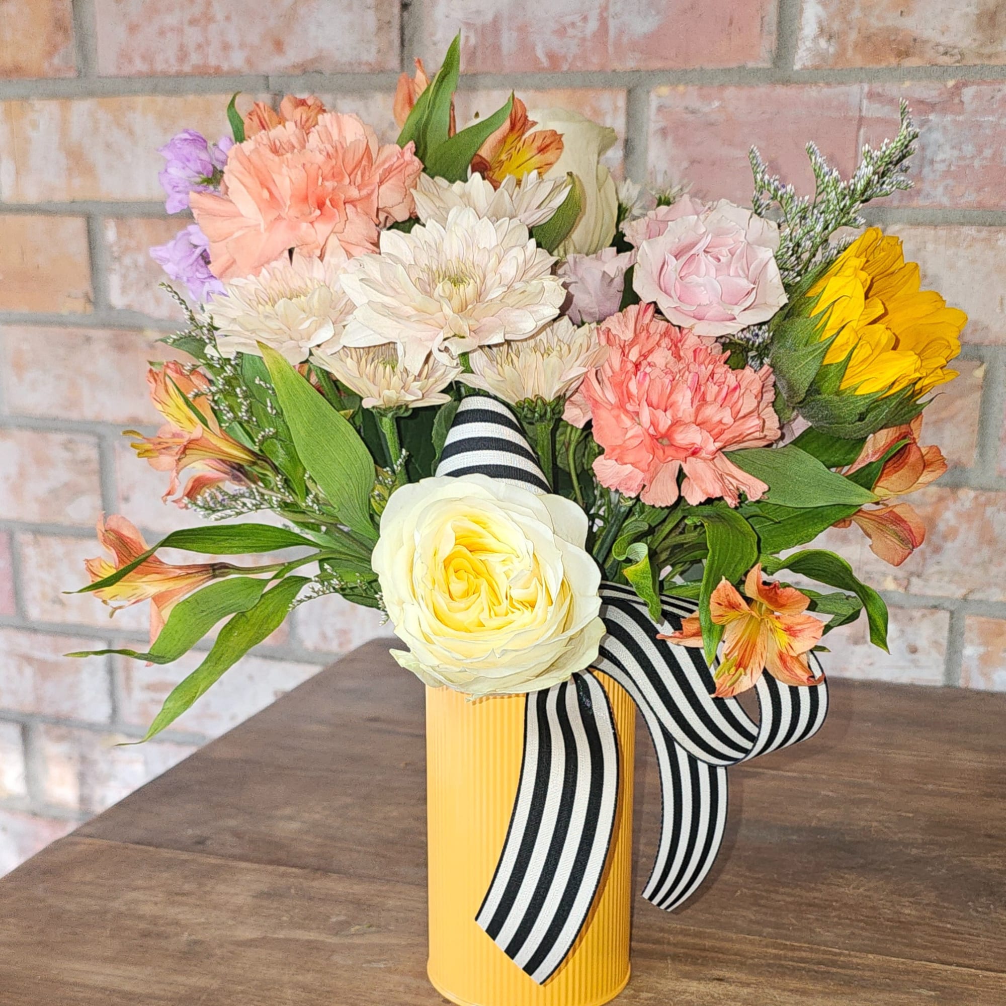 Playful, charming, and effortlessly giftable.

The Cutie Garden Pail is a designer&rsquo;s choice