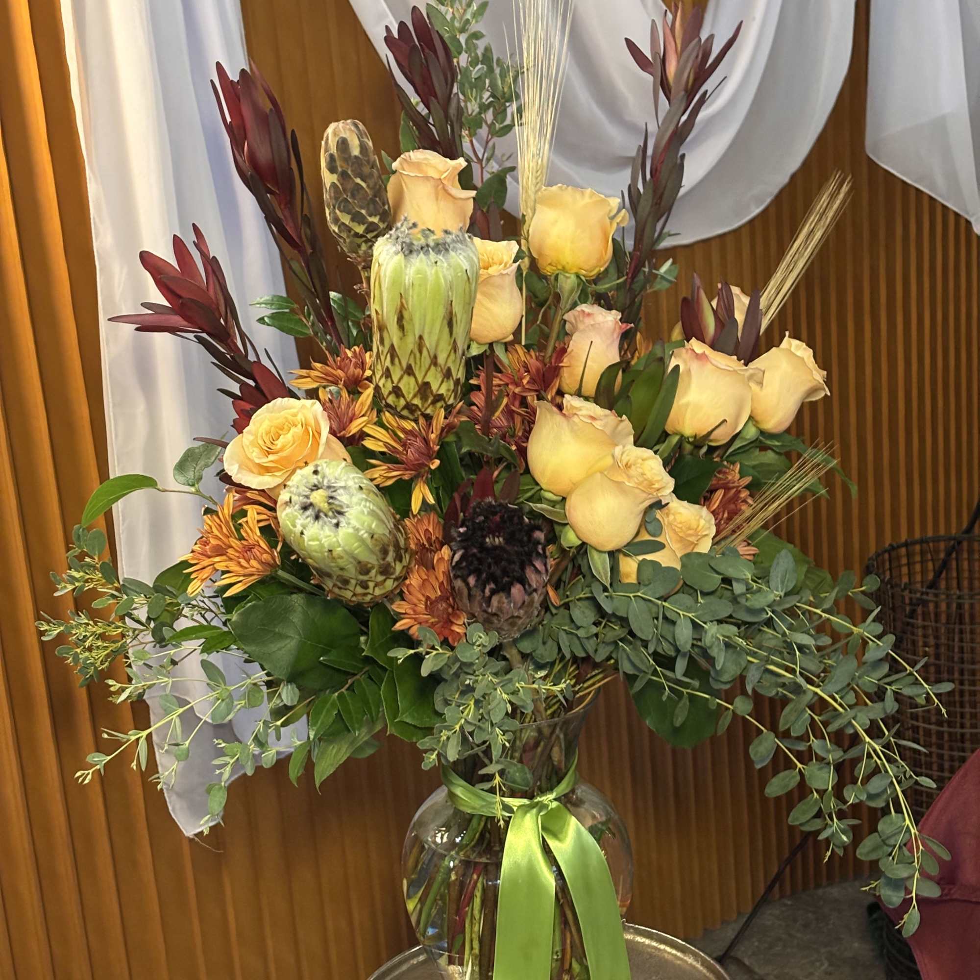 

Inspired by the magic of fall, Golden Harvest celebrates the golden tones, photo 2 of 3