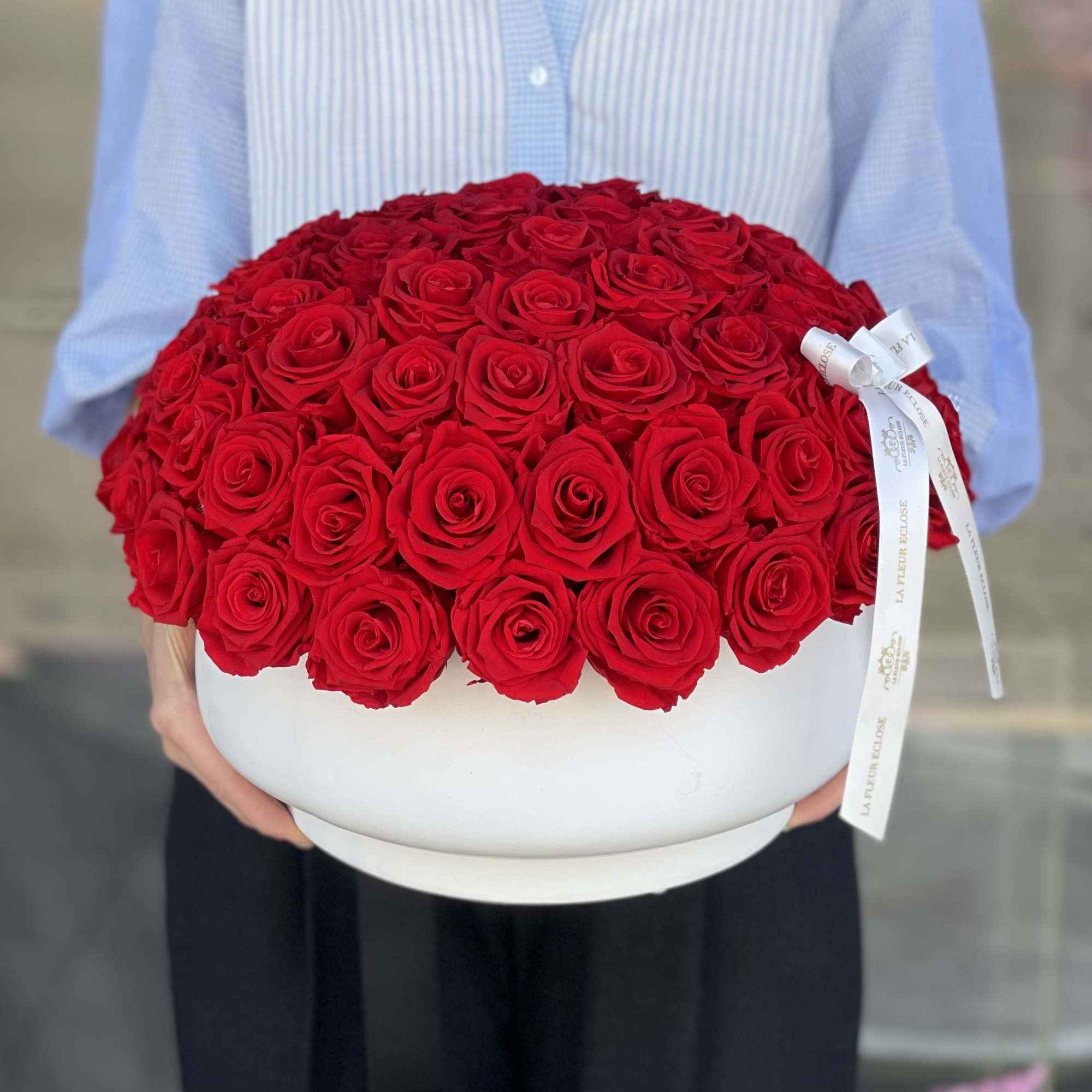 Preserved red roses in a white vase, photo 2 of 2