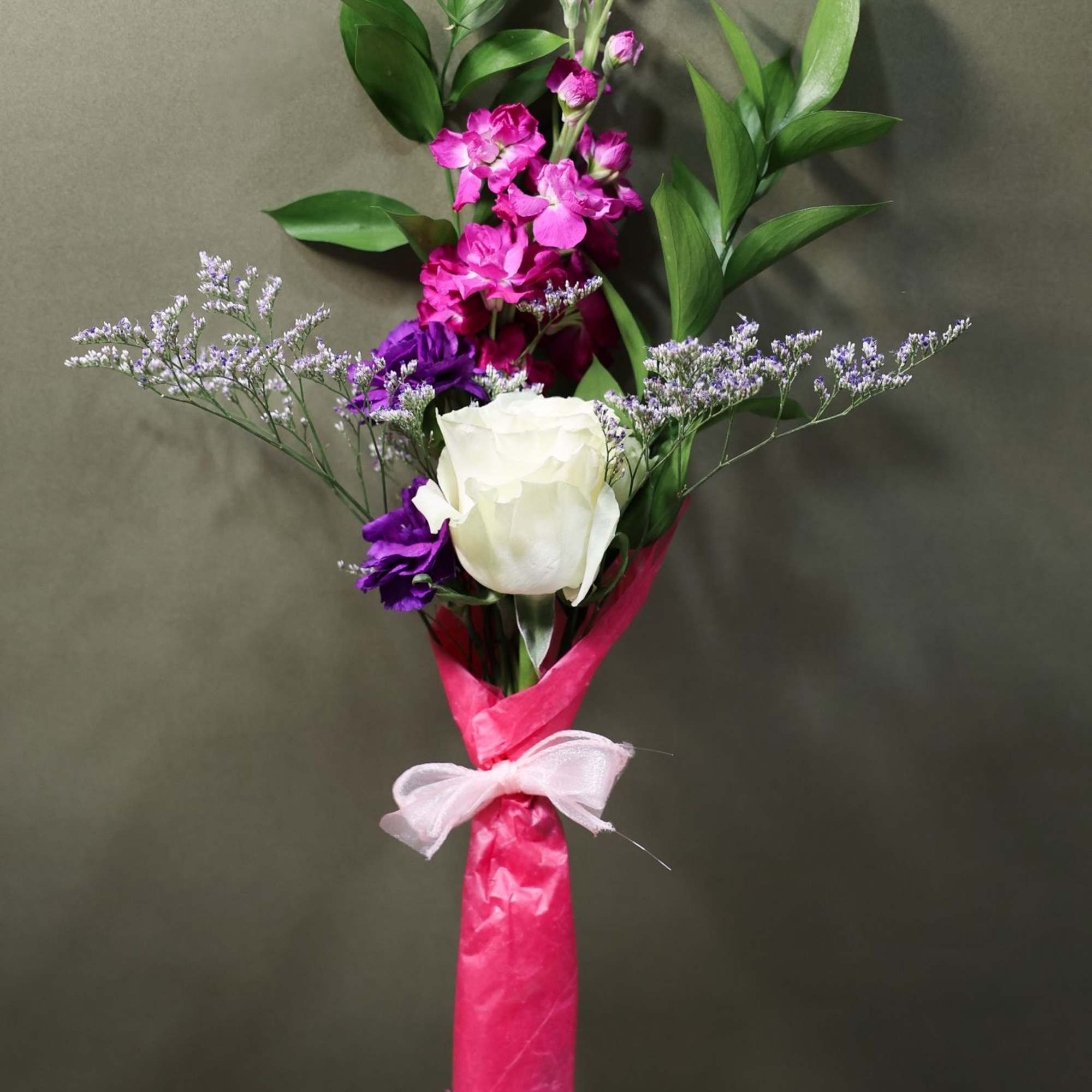 Celebrate their moment on stage with Final Bow Blooms. This hand-tied bundle