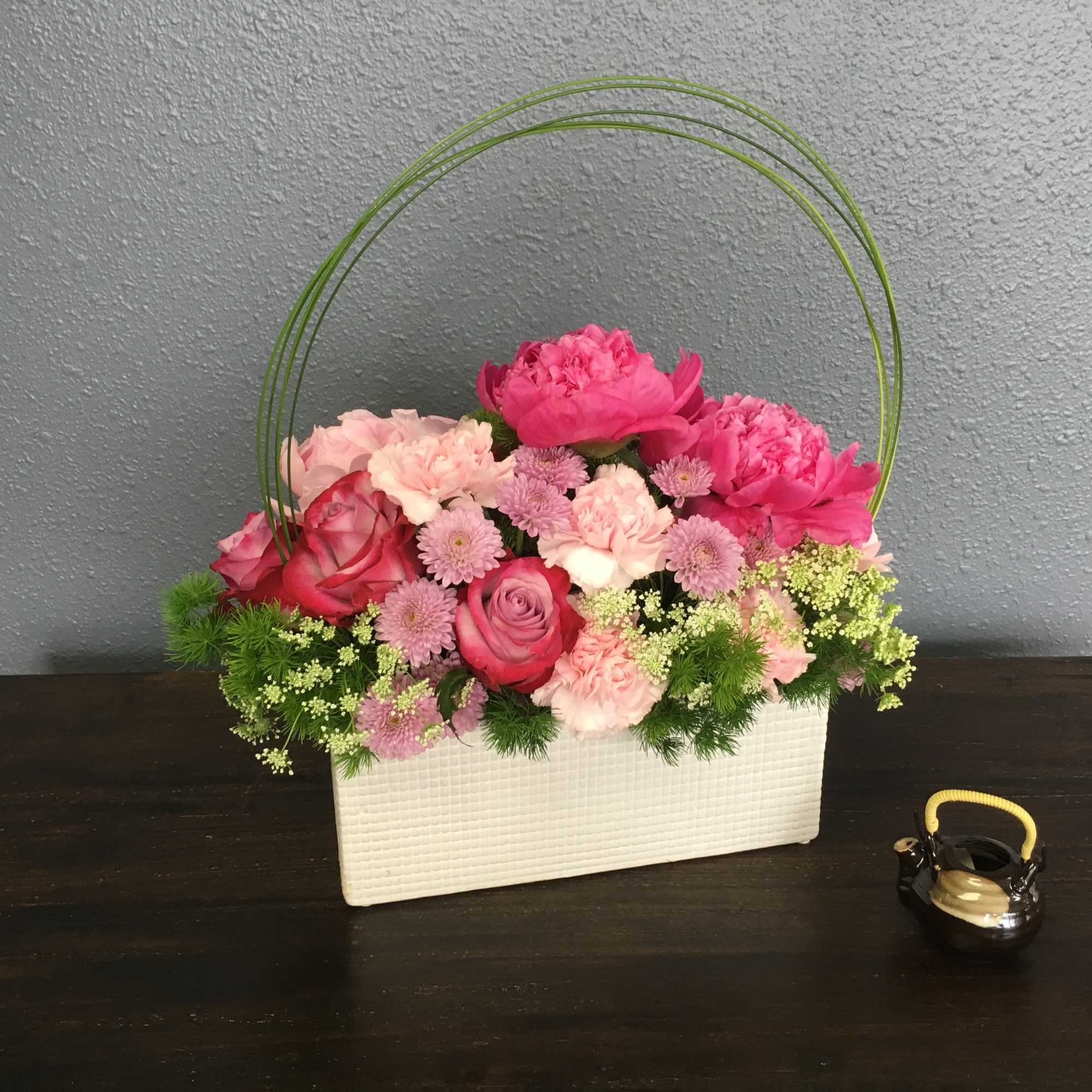 Dimensions:  10L x 12H x 4W  Super fun arrangement with